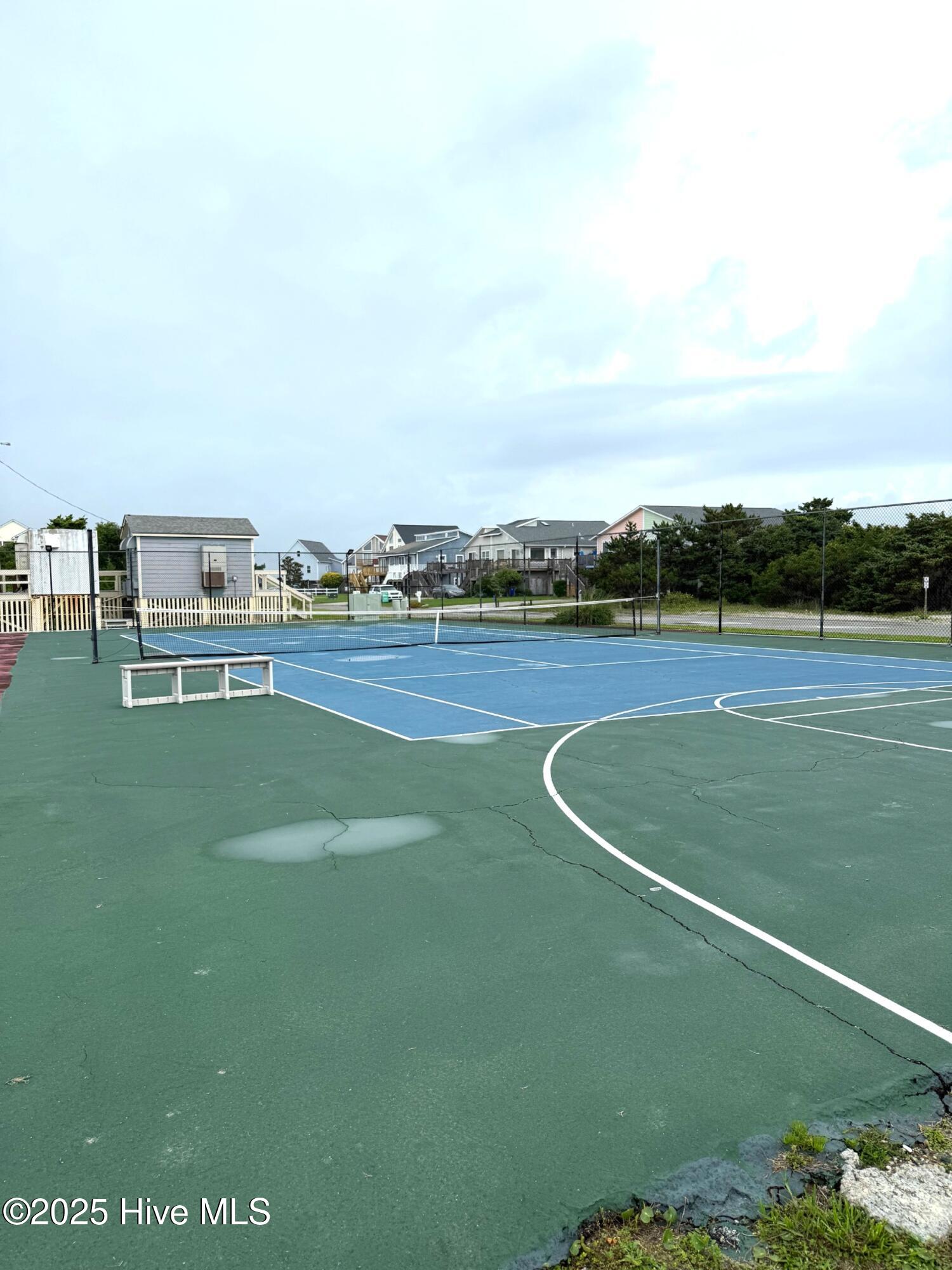 100521118 | Photo 21