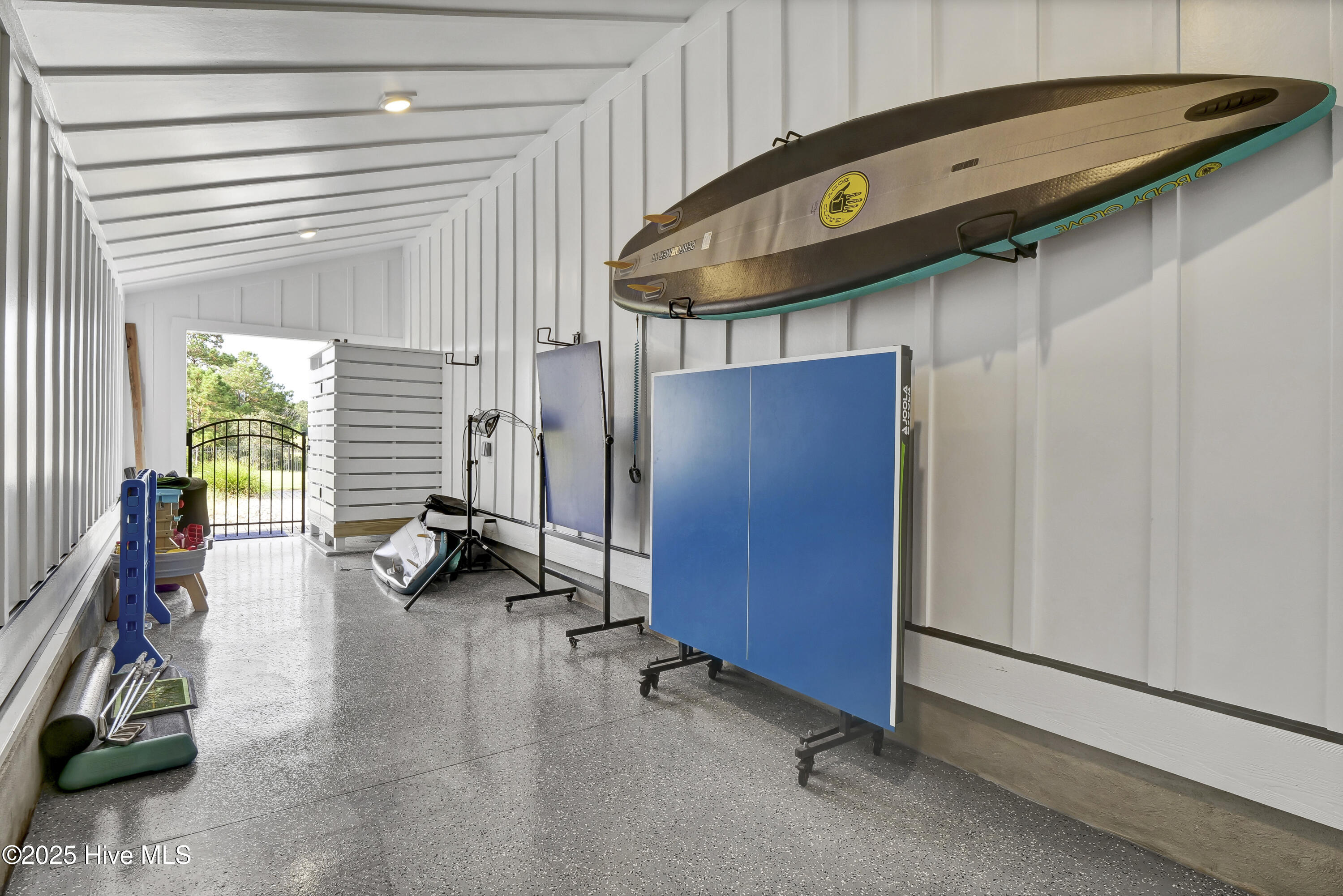 100534317 | Photo 43