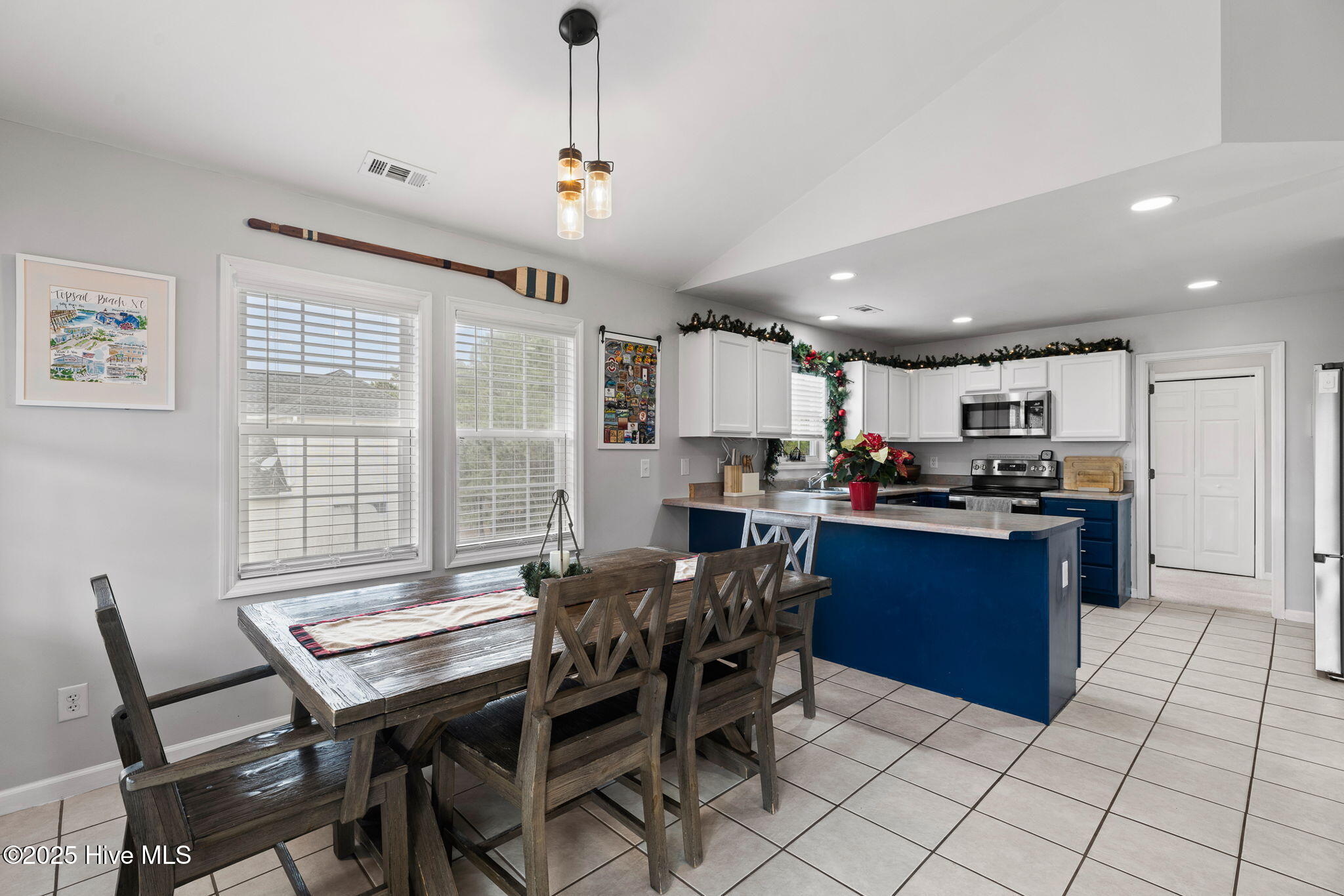 100546580 | Photo 13