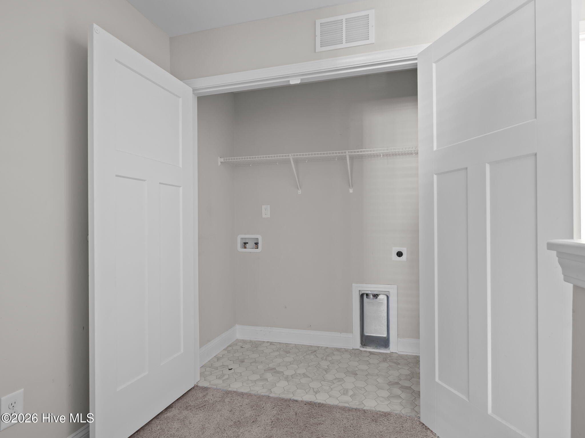 100555227 | Photo 20