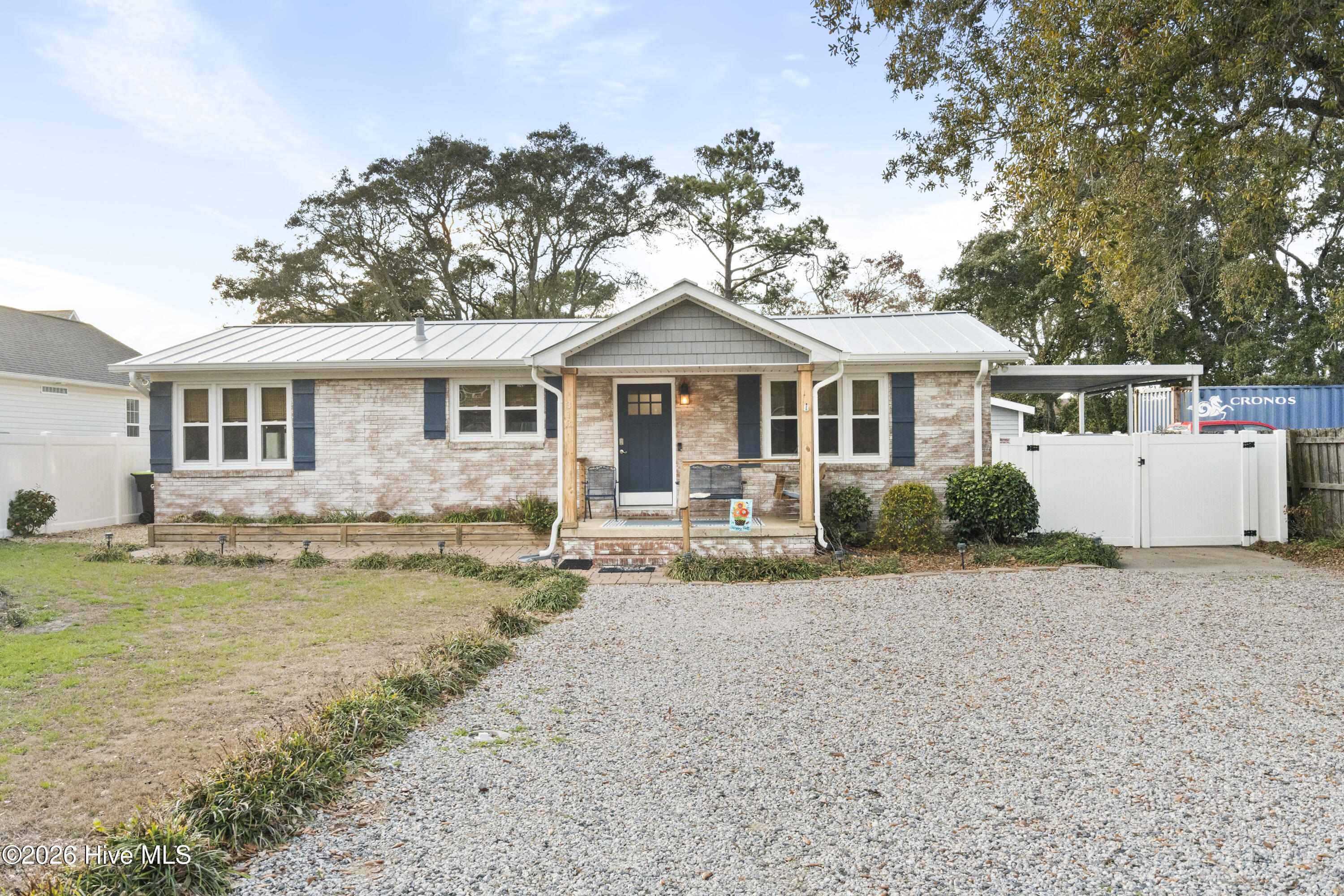 100555391 | Photo 64