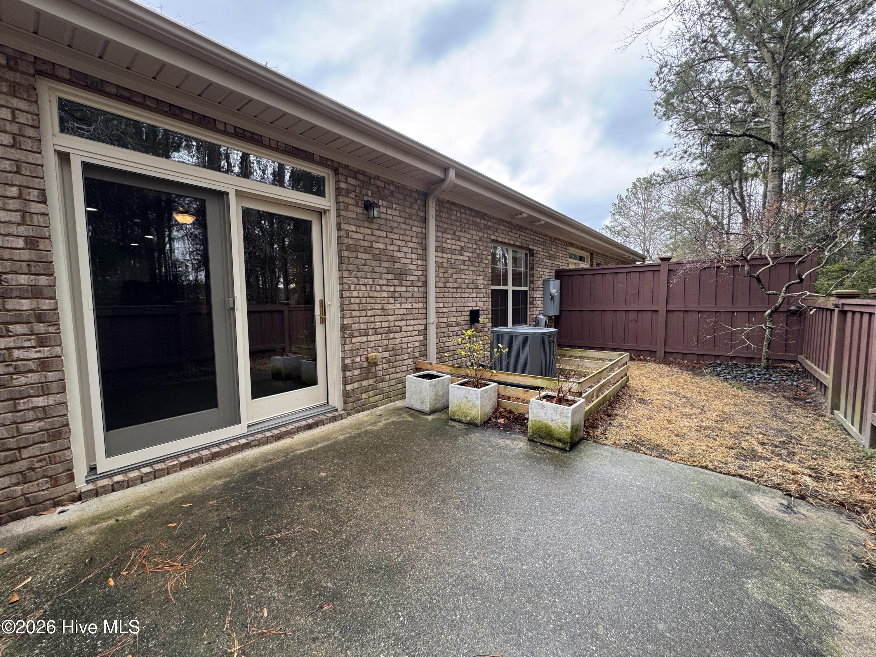 100556492 | Photo 19