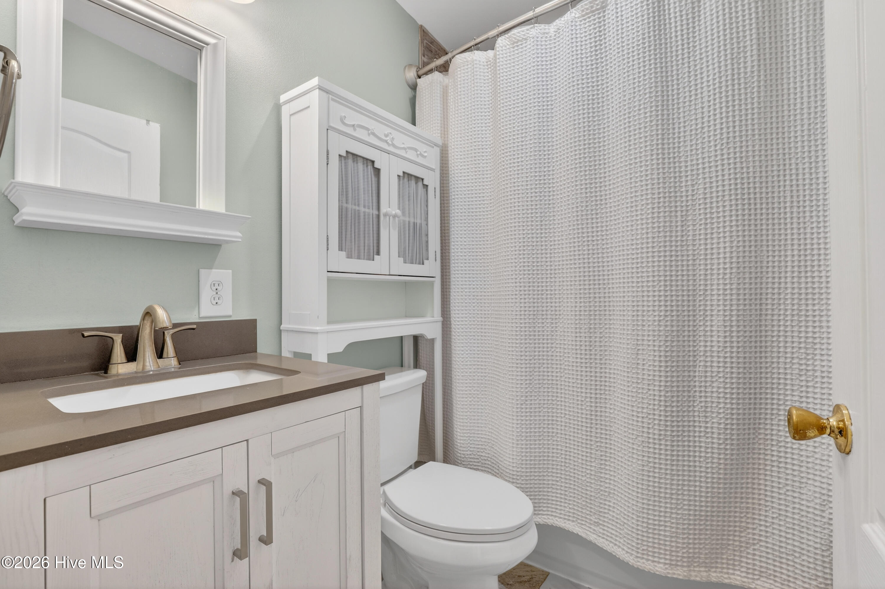 100568101 | Photo 18