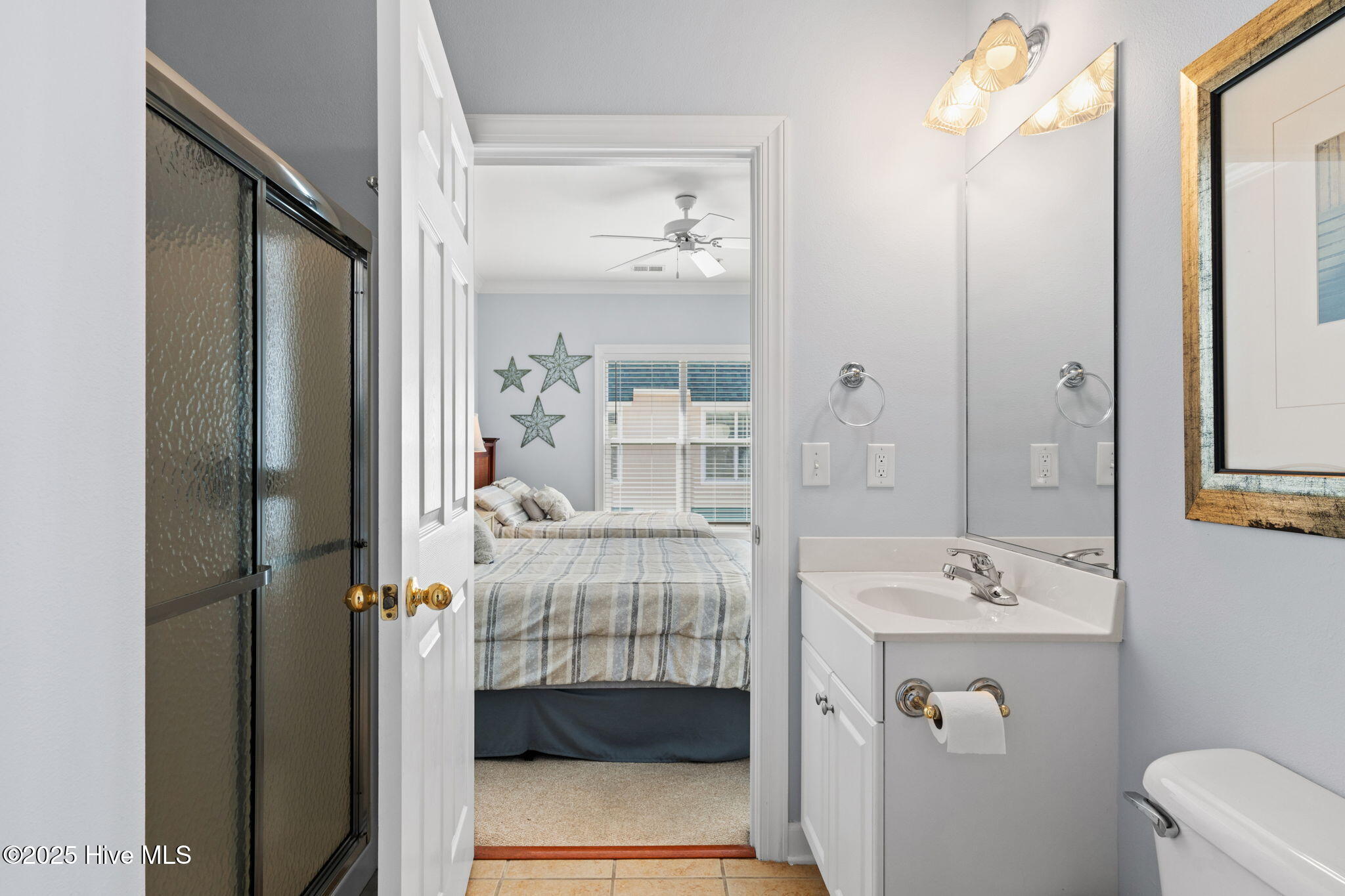 100536833 | Photo 15