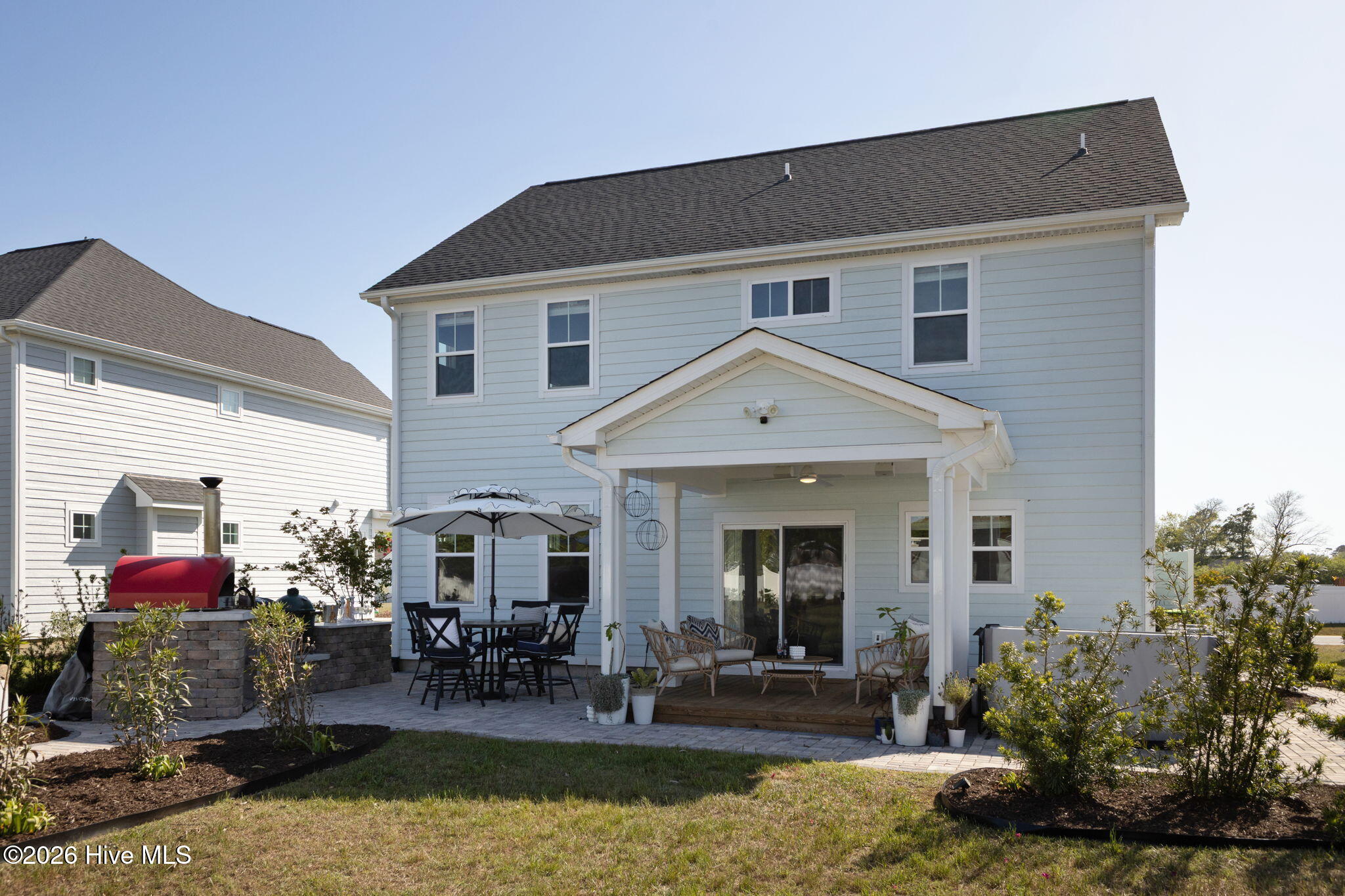 100569687 | Photo 43