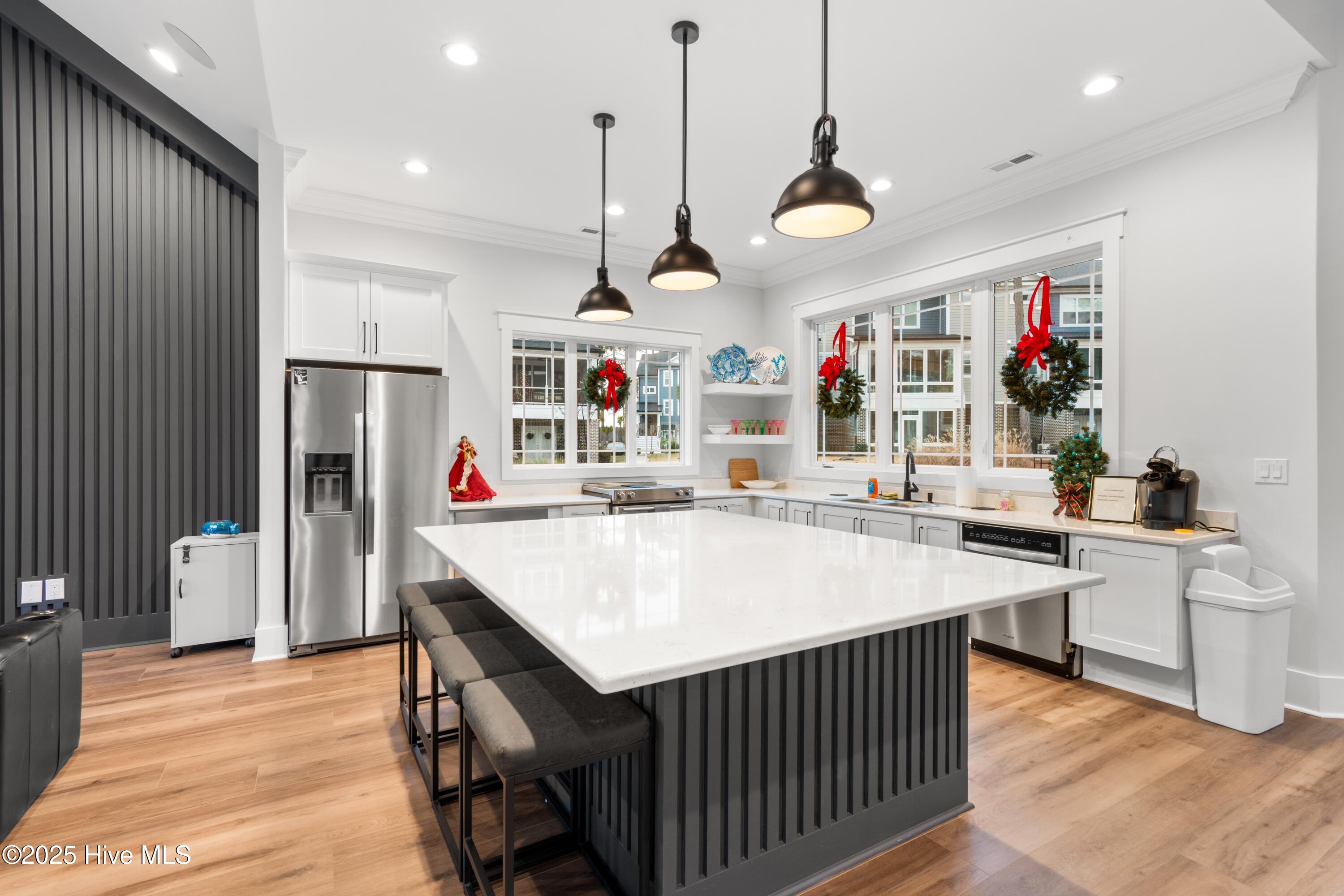 100546246 | Photo 38