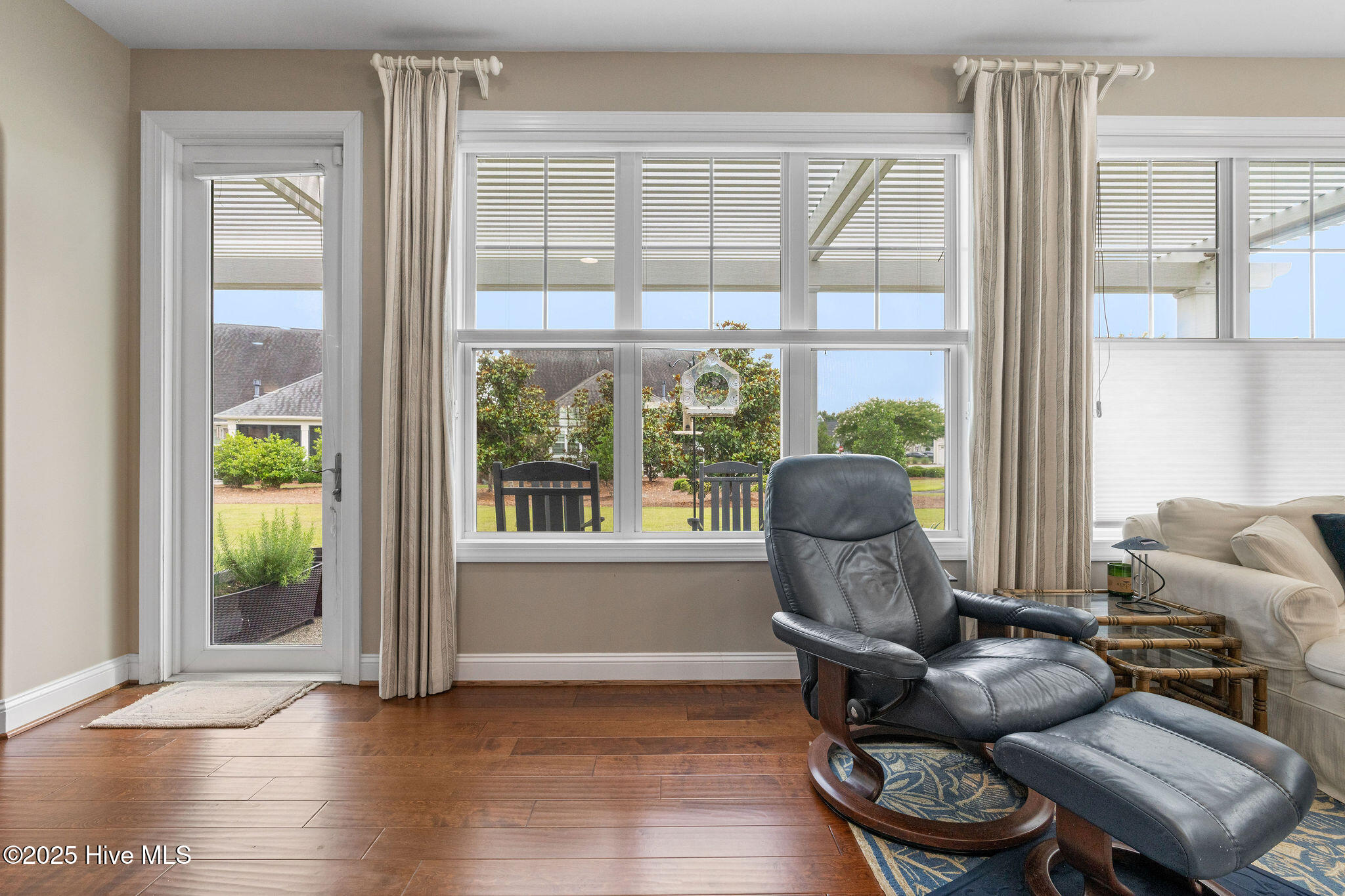 100518693 | Photo 21