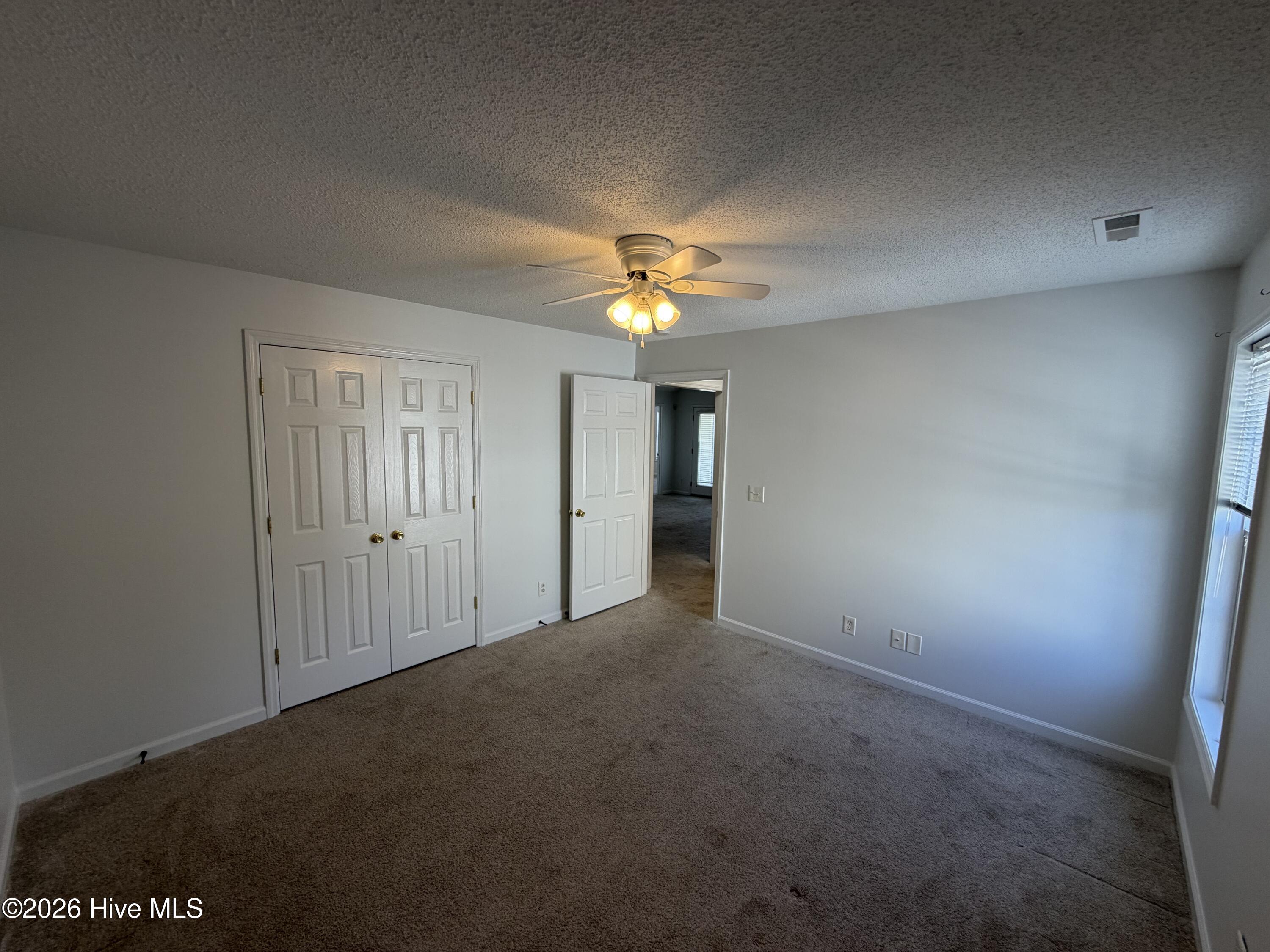 100562218 | Photo 18