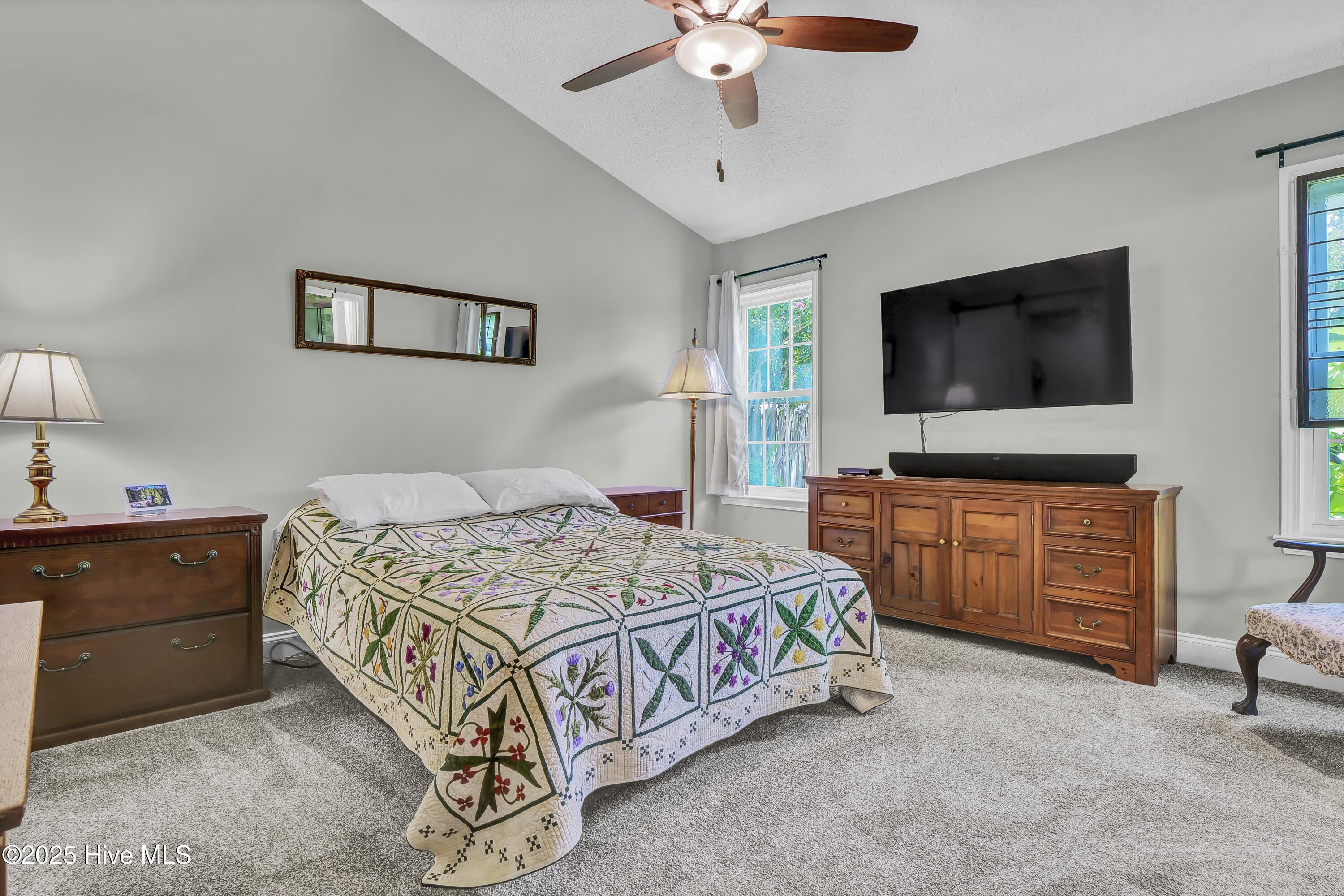 100521684 | Photo 24