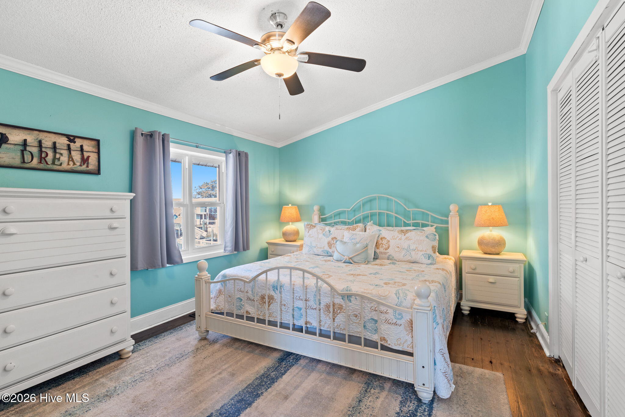 100554789 | Photo 19