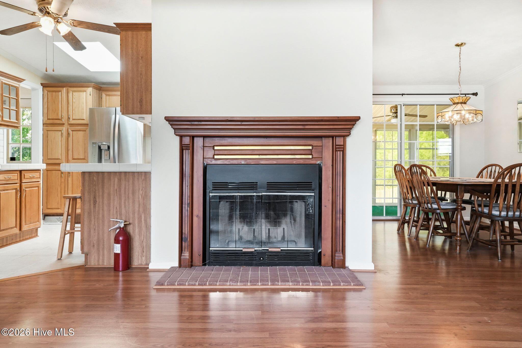 100567371 | Photo 15