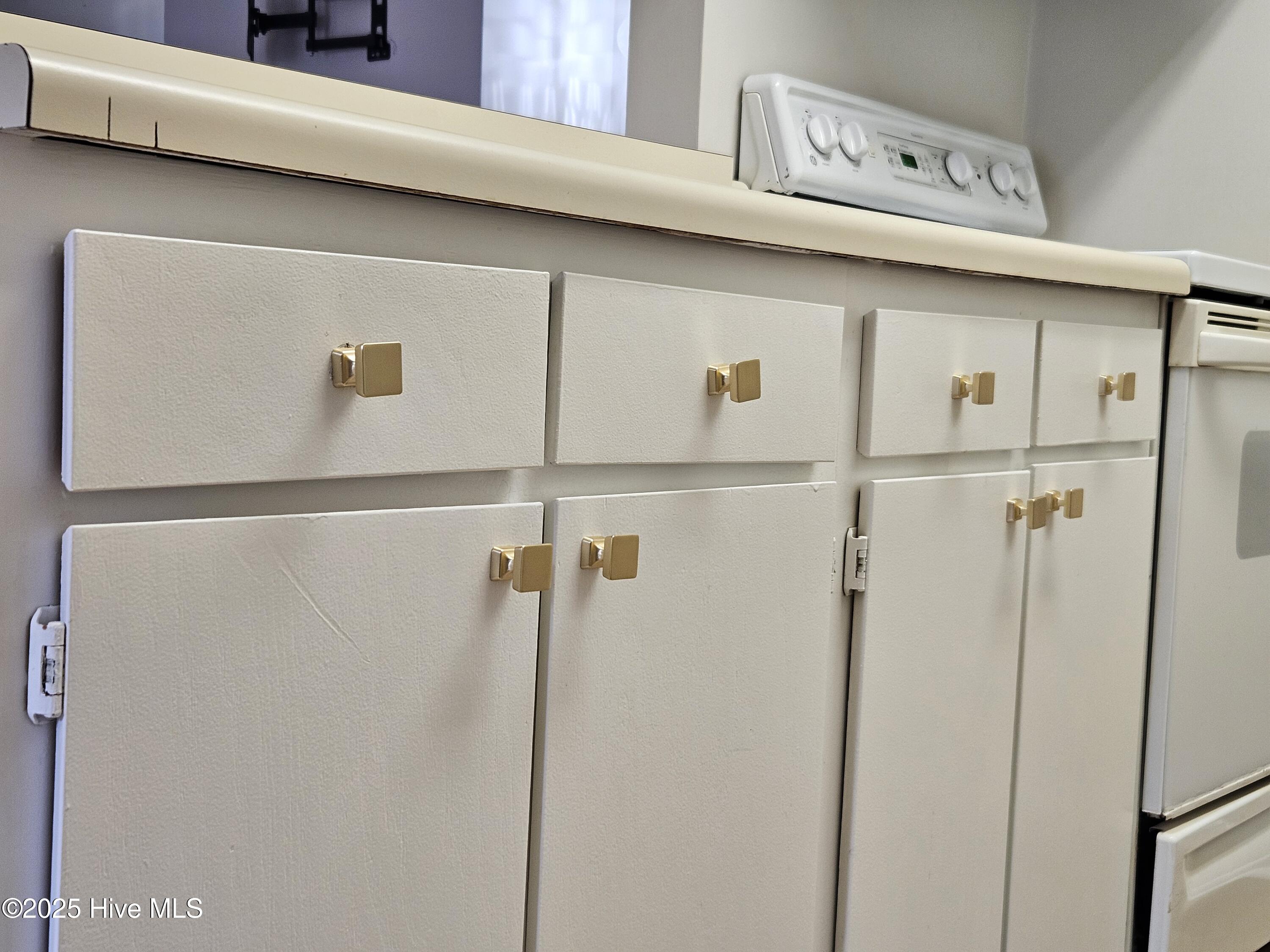 100540058 | Photo 13