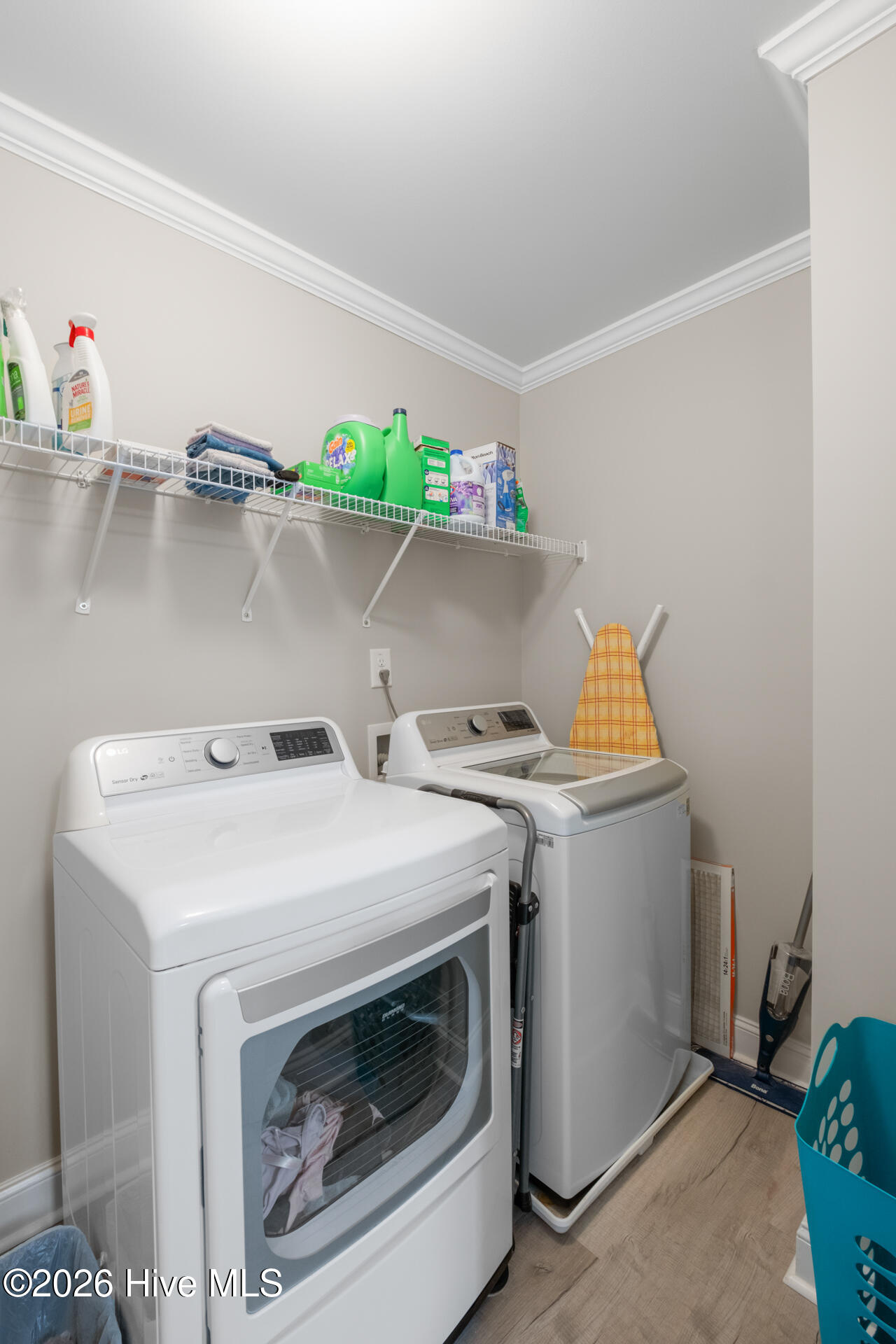 100552909 | Photo 47