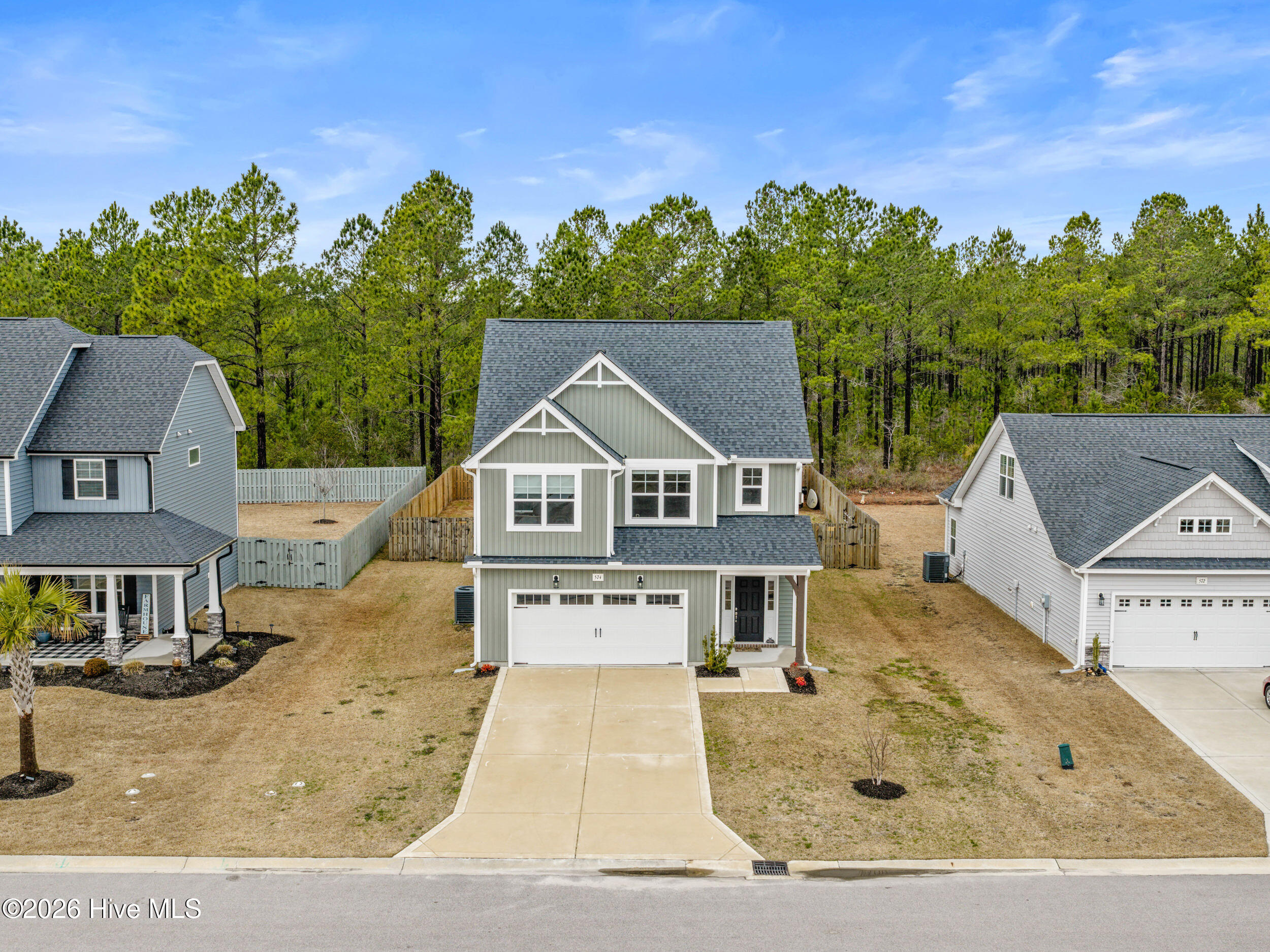 100558096 | Photo 61