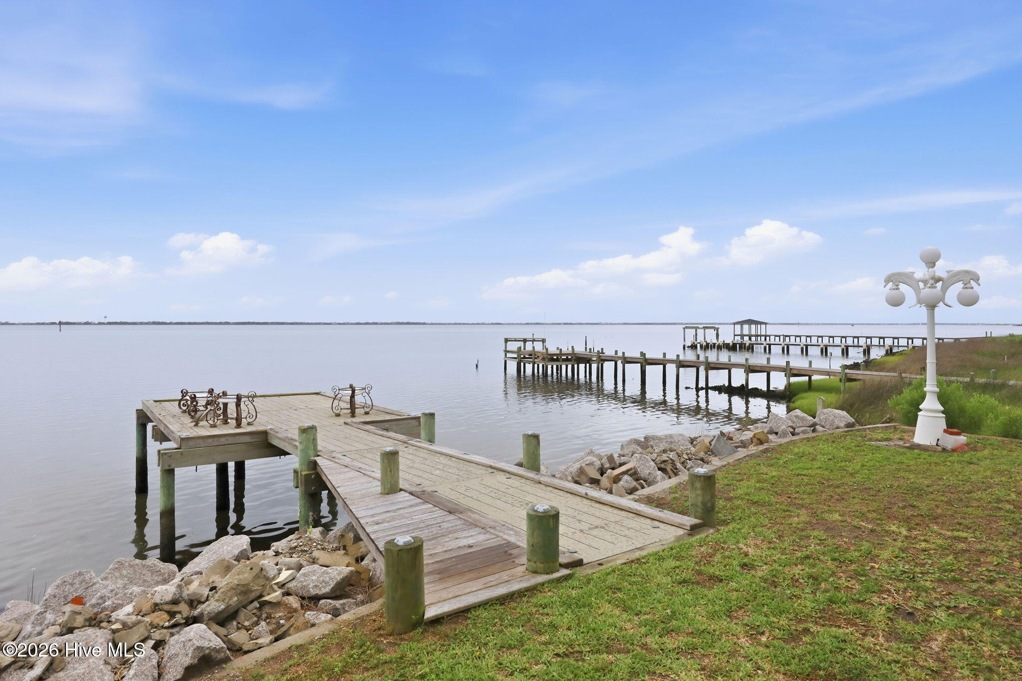 103 Waterfront Avenue,Newport