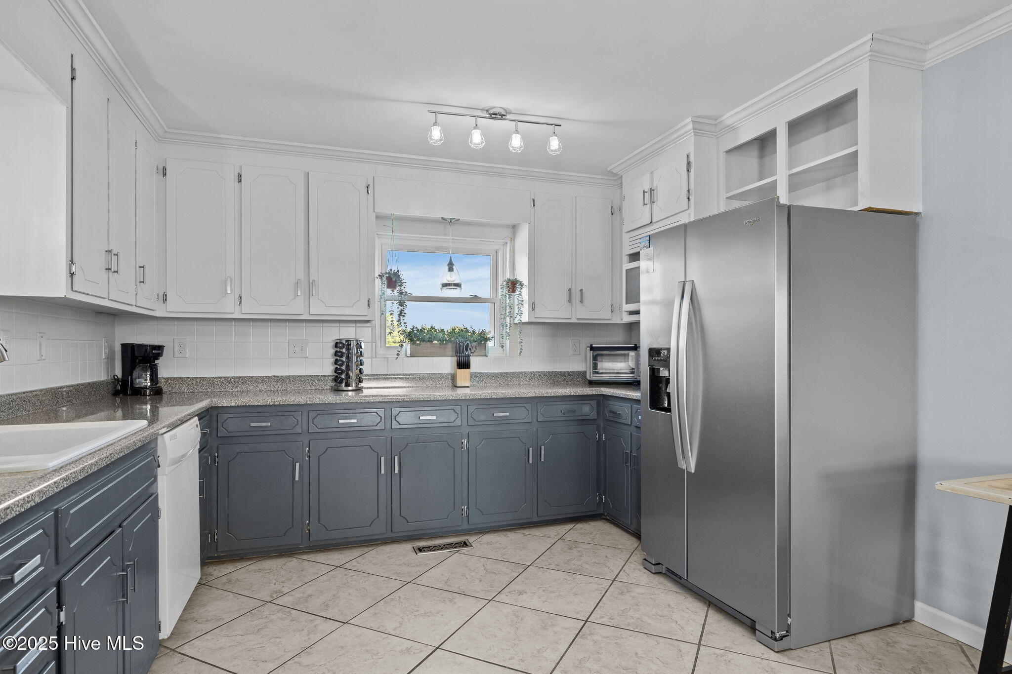 205 Barefoot Lane, Atlantic Beach, NC, 28512