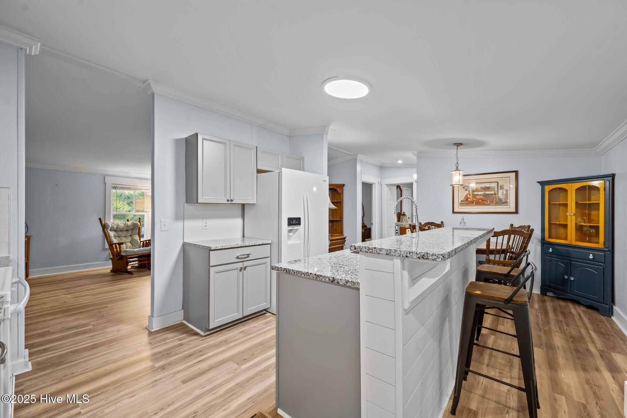 100540972 | Photo 11