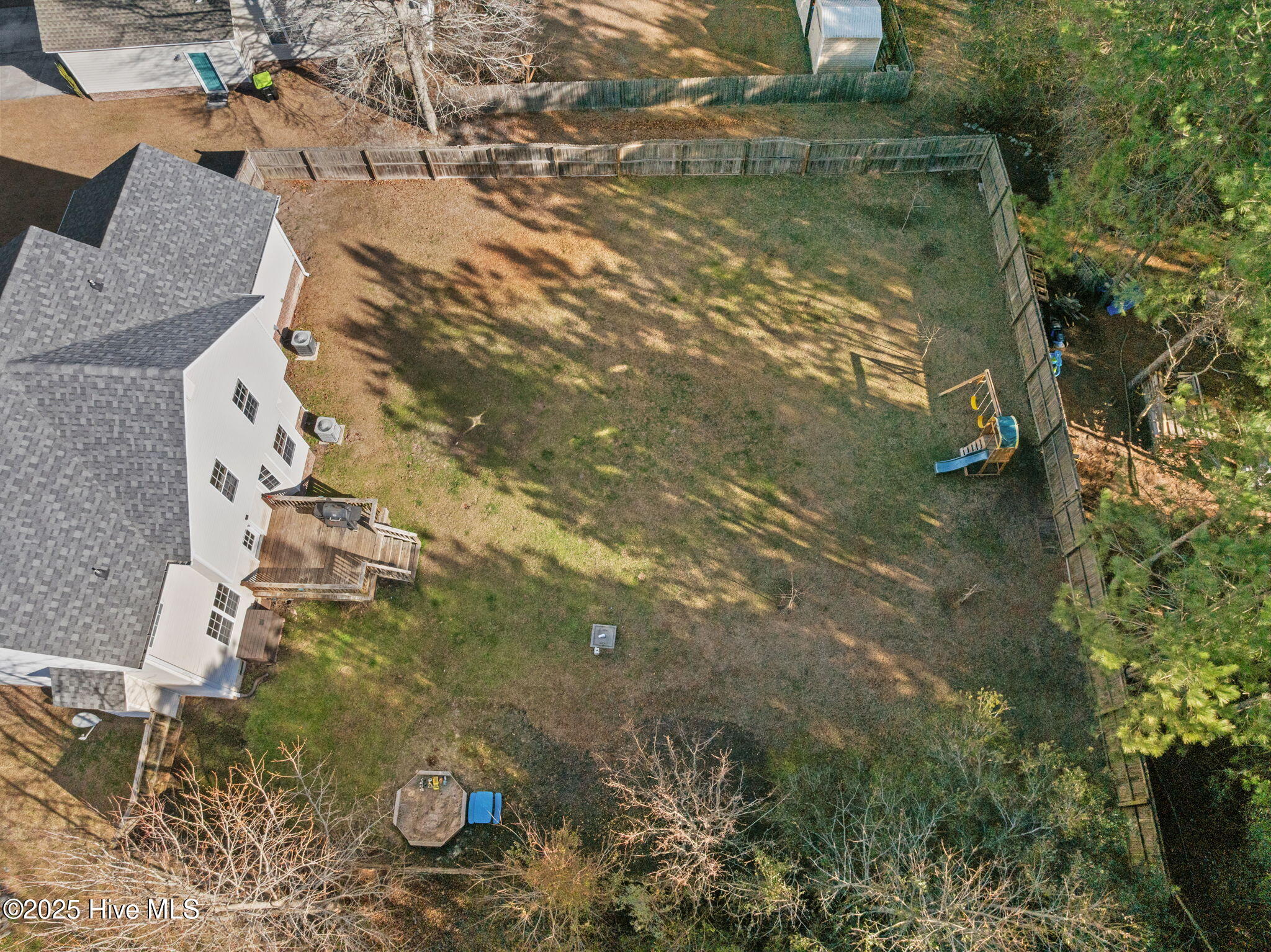 100545642 | Photo 43