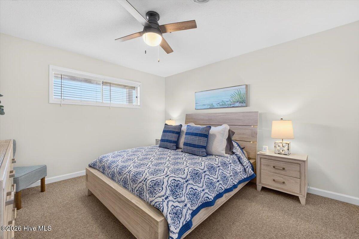 100549270 | Photo 40