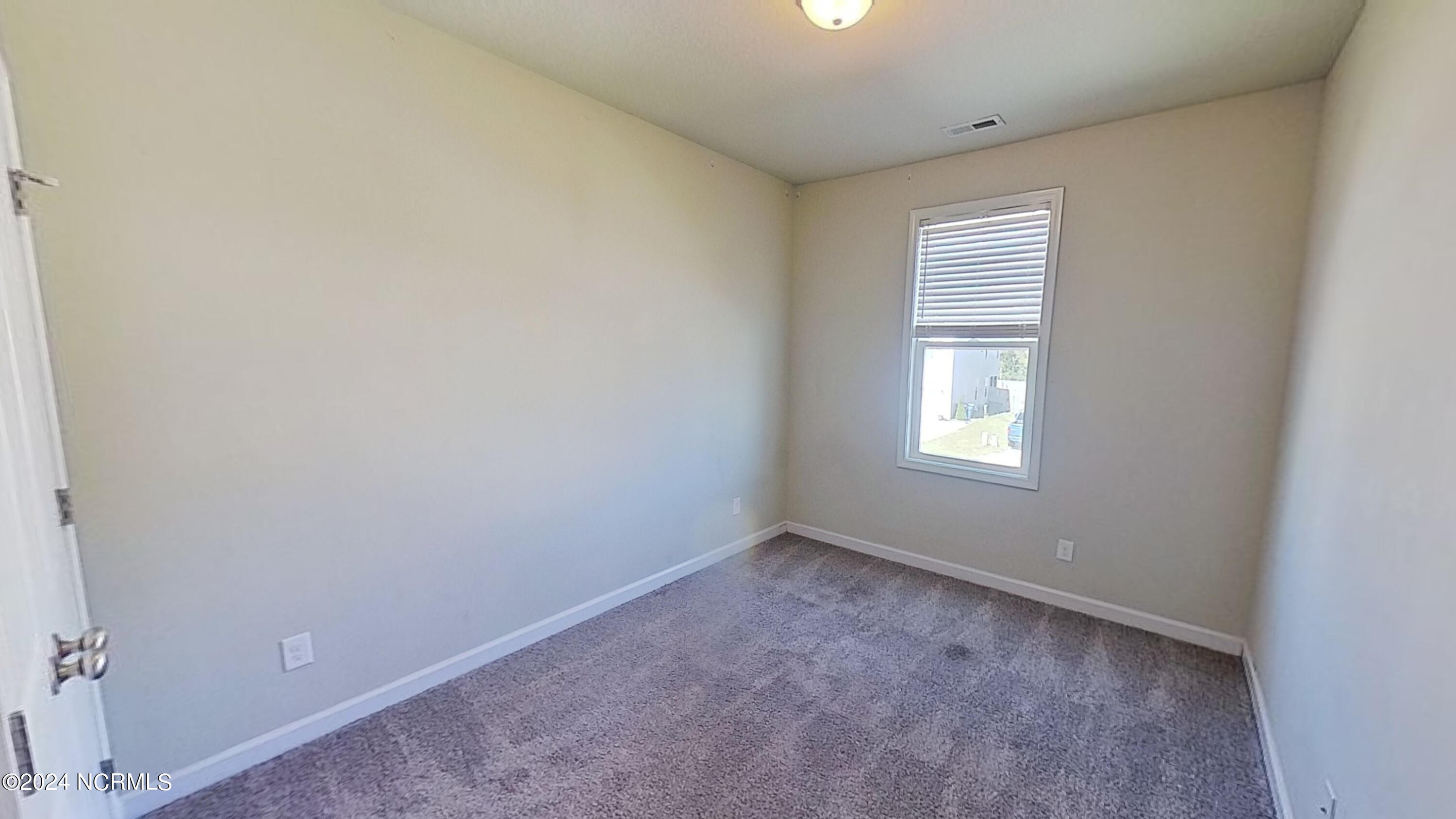 100524668 | Photo 19