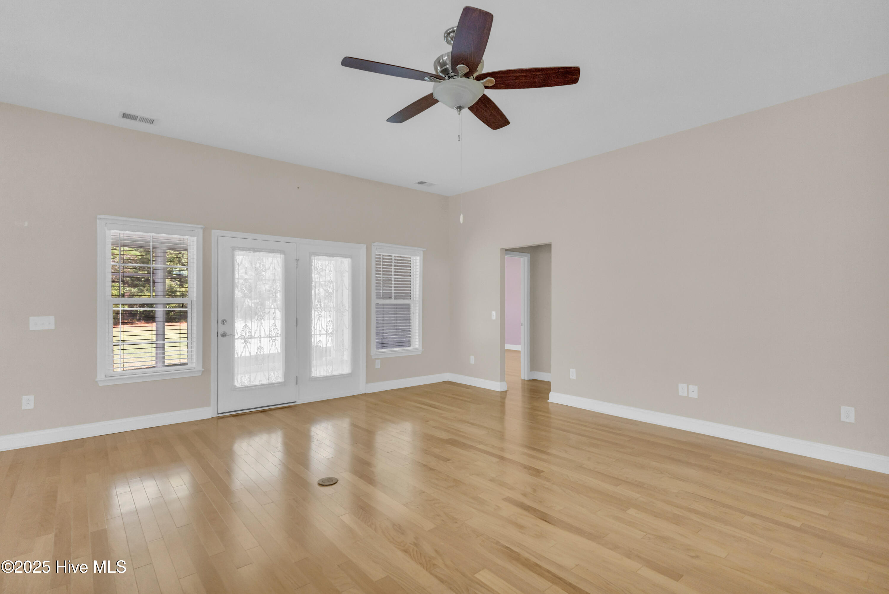 5172 Swashbuckler Way, Southport, NC 28461 – photo 8: 8_5172 swashbuckler way-00008