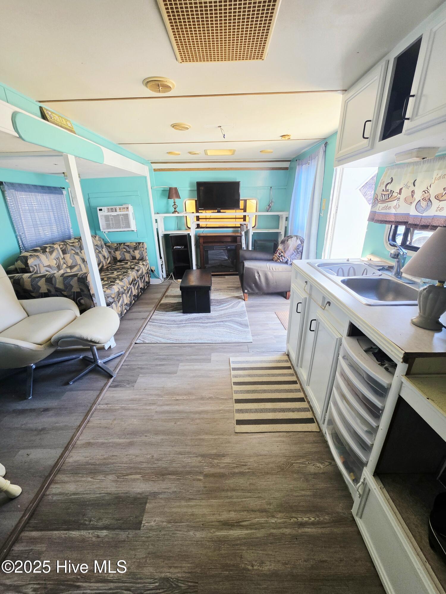 100495814 | Photo 26