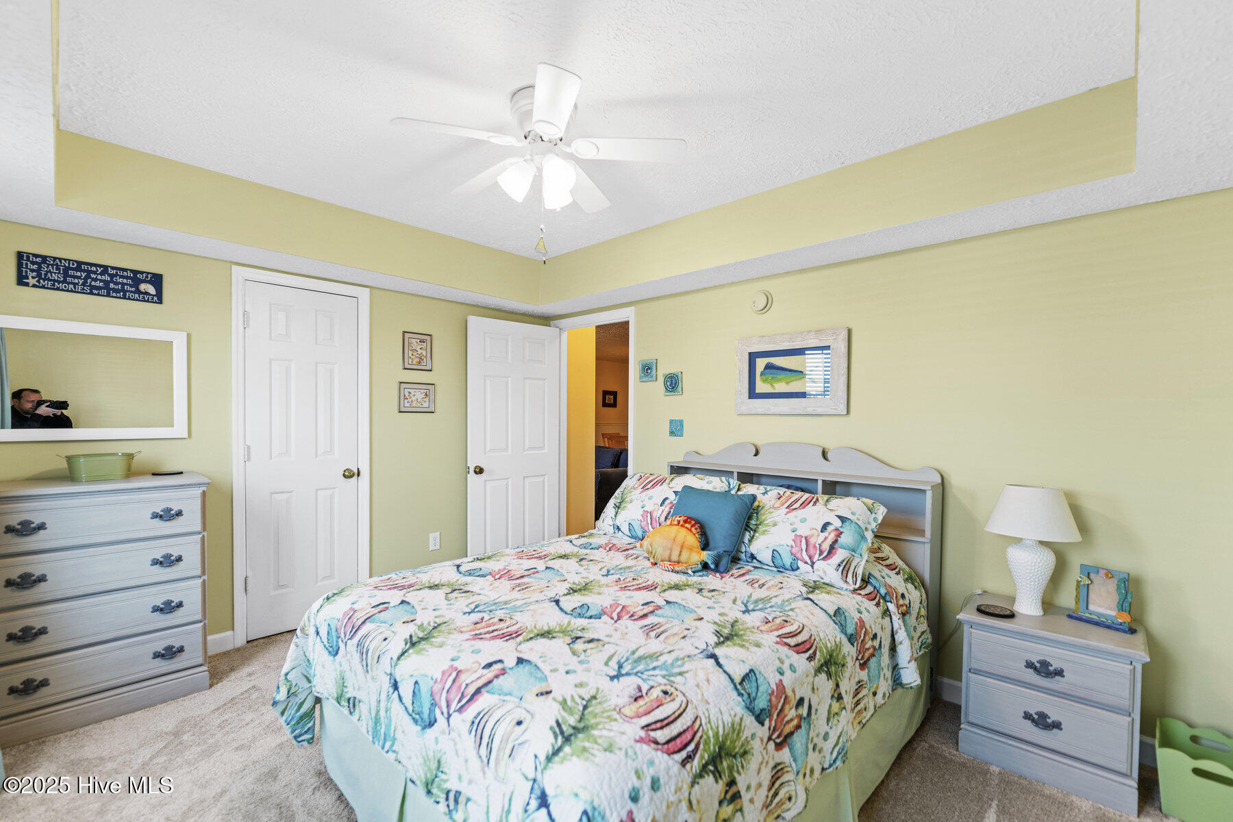 100557763 | Photo 28