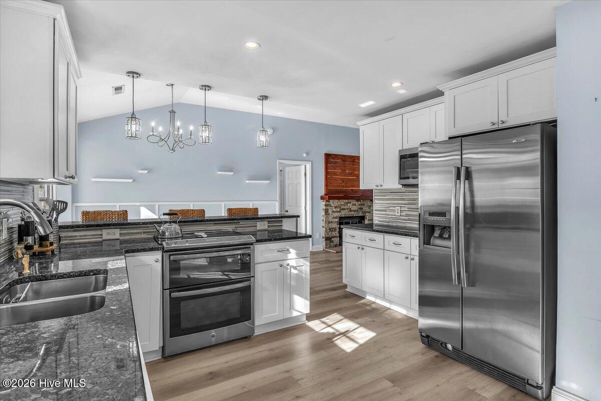 100565579 | Photo 17