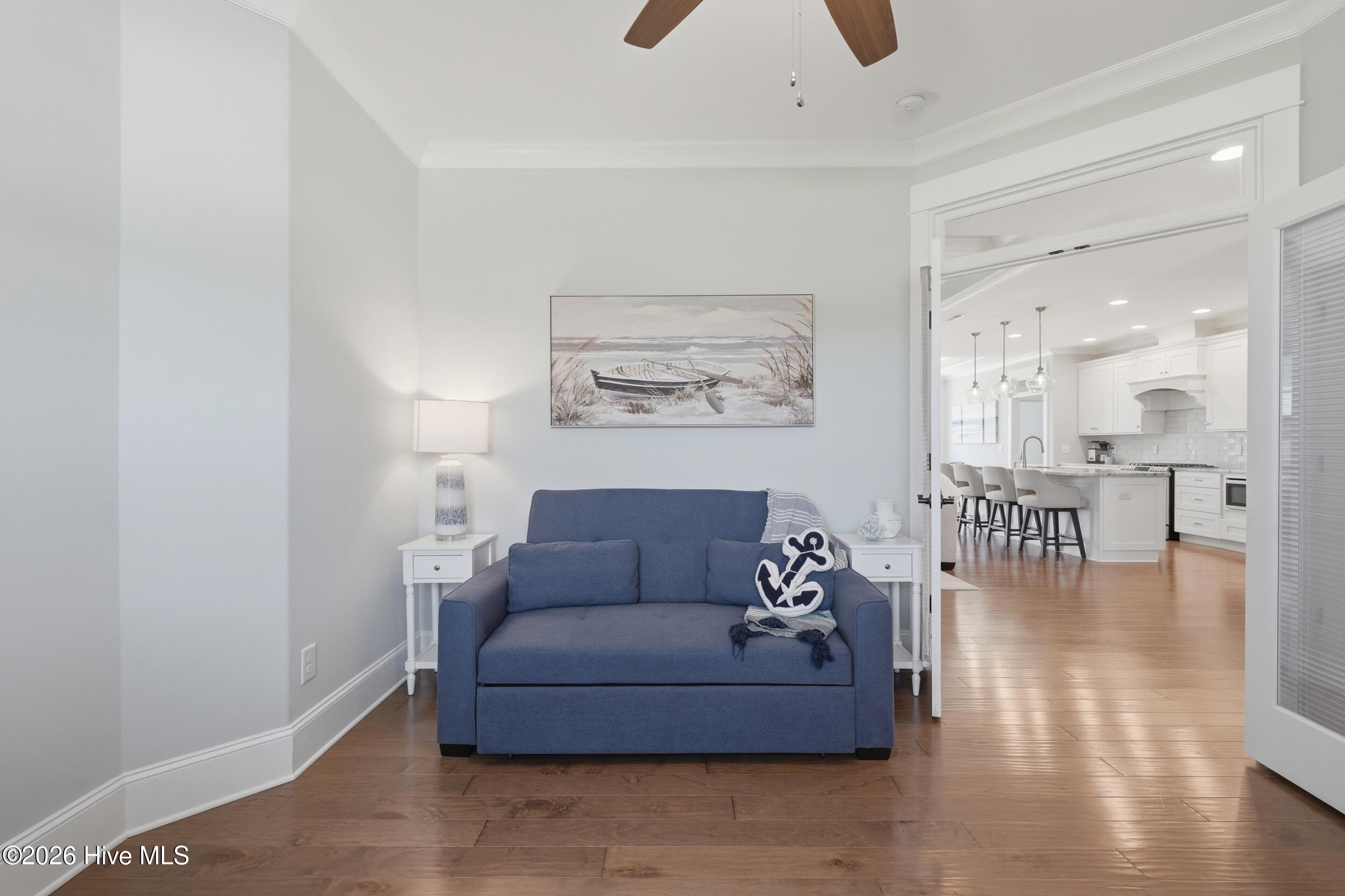 100567823 | Photo 14