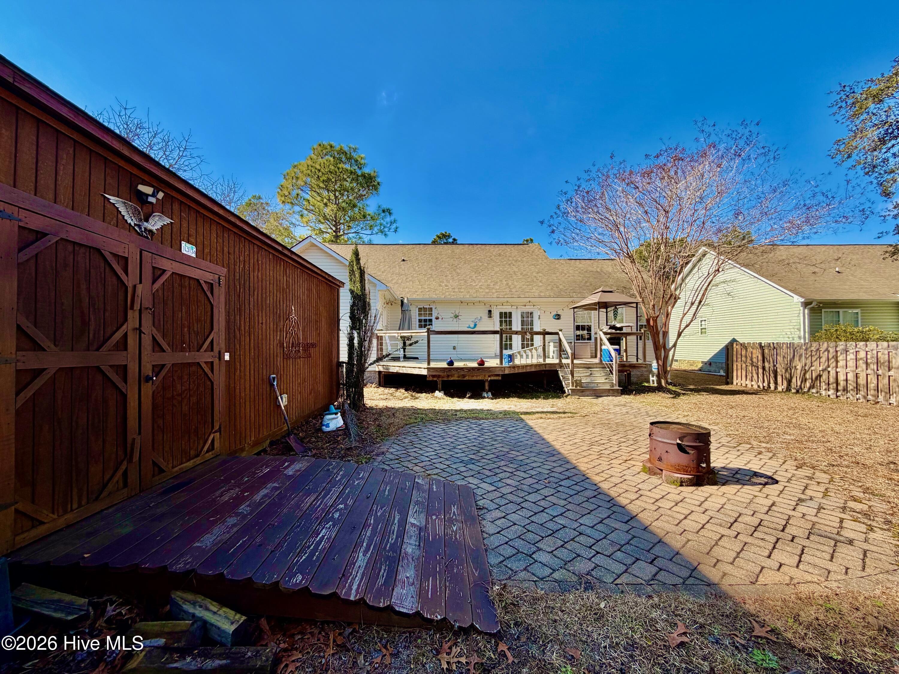 100553297 | Photo 56