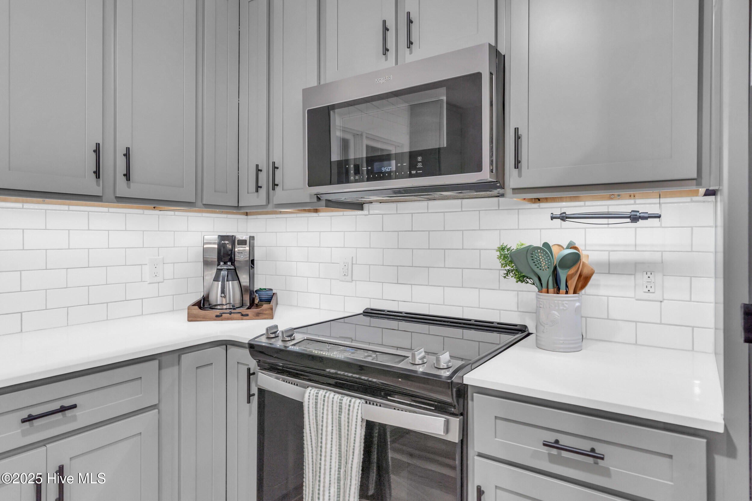 100538060 | Photo 13