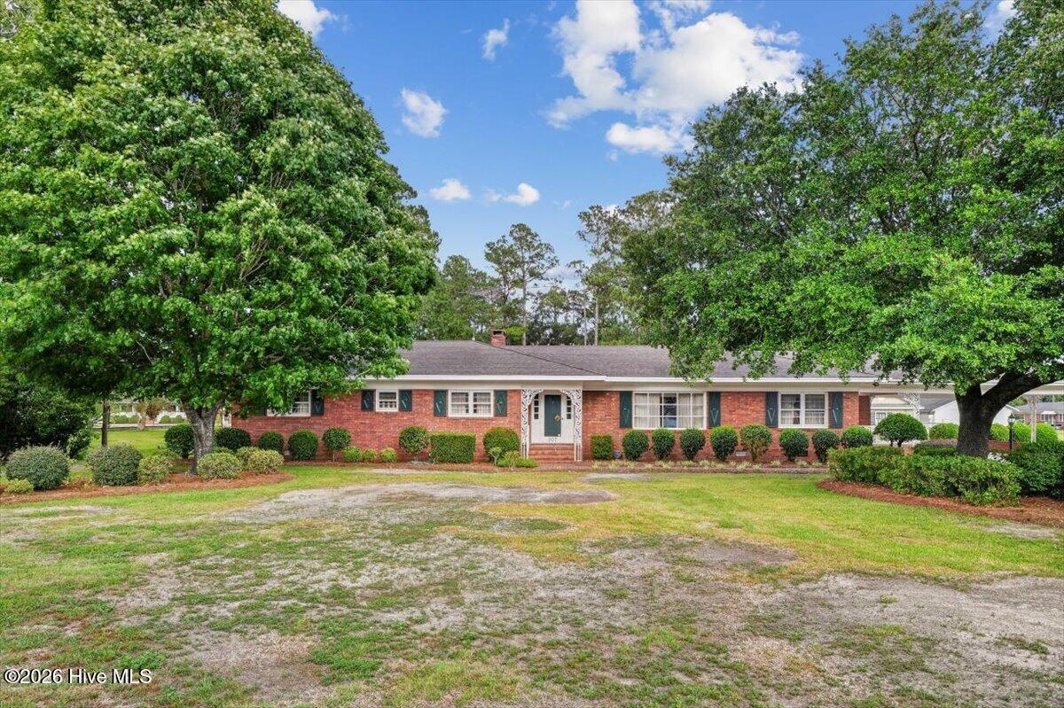 Exterior photo of 207 S Main Street, Salemburg, NC 28385. MLS: 100588445
