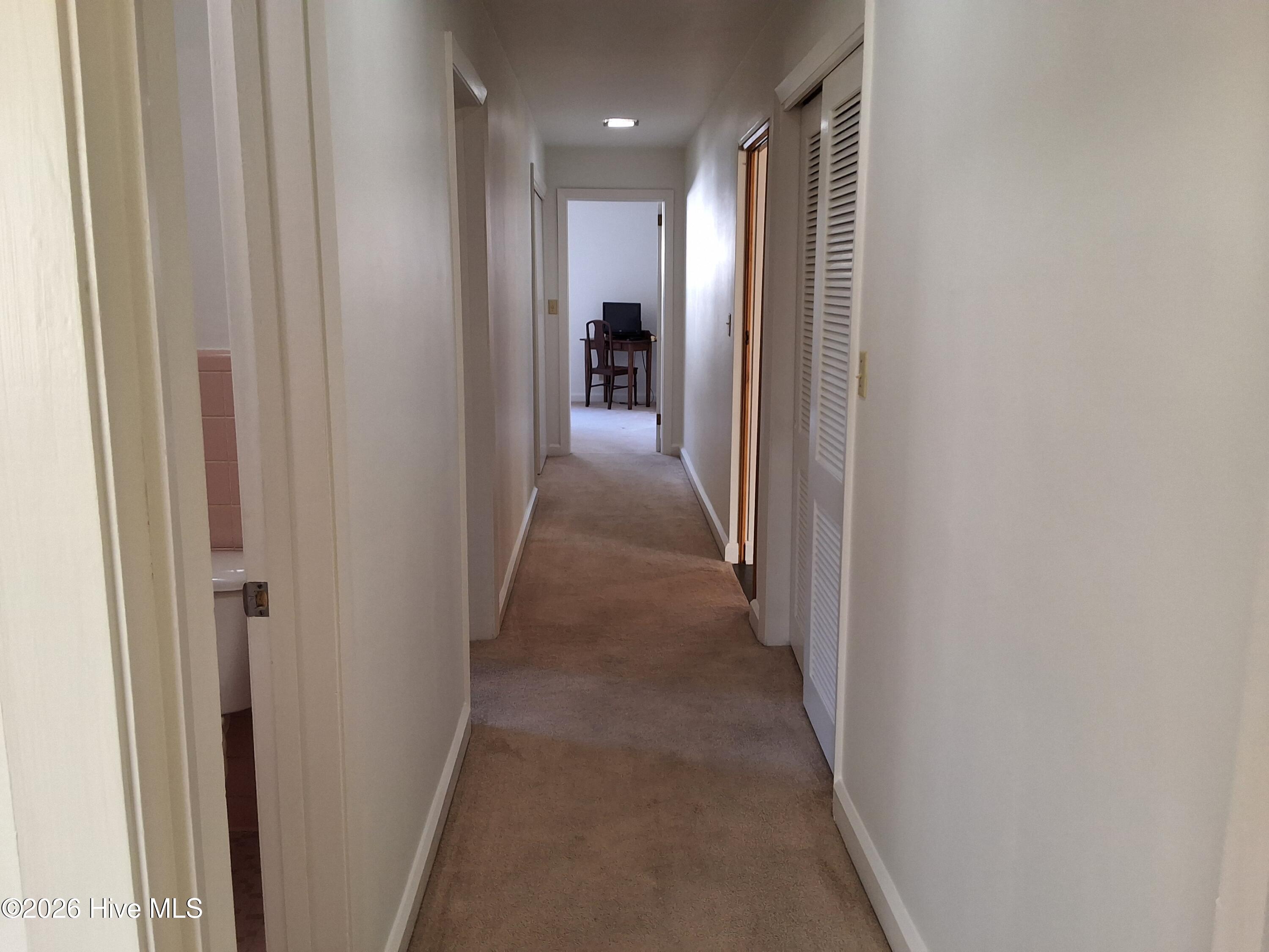 100554569 | Photo 43