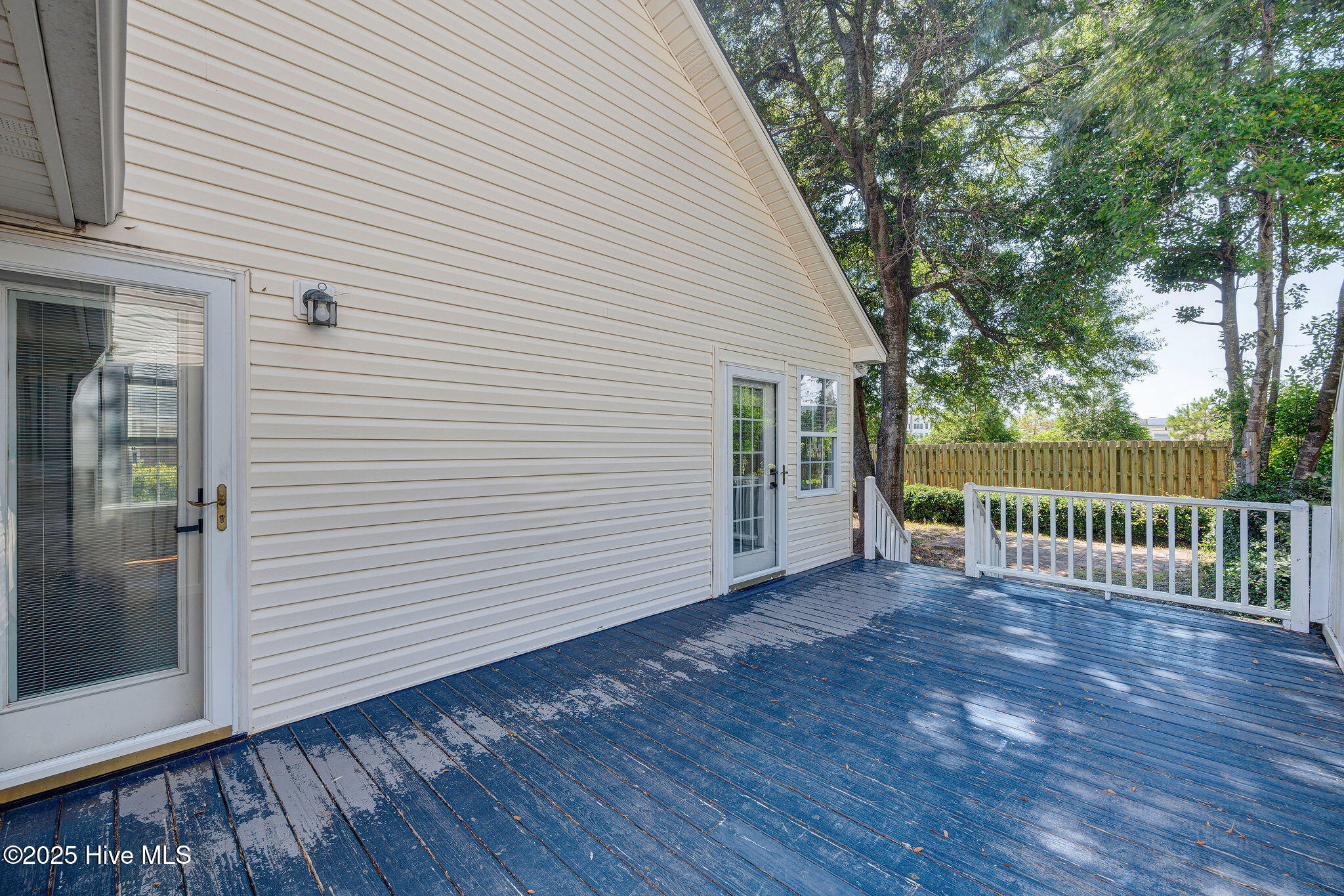 100531584 | Photo 36