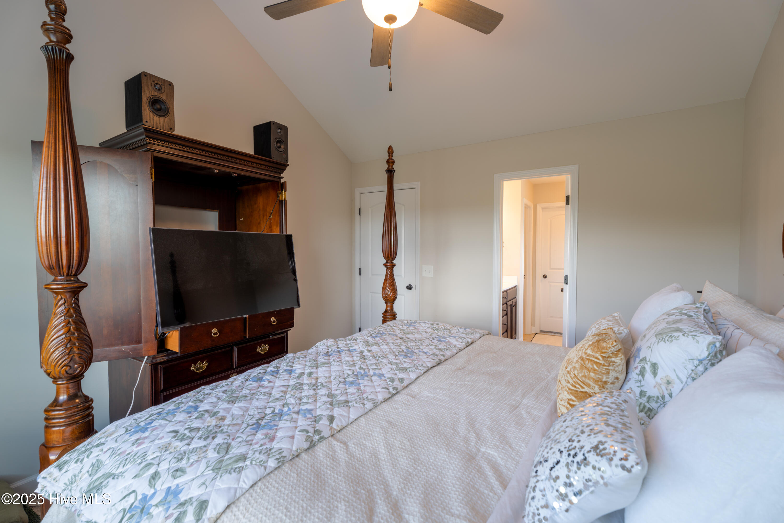 502 Ginn Street, Jacksonville, NC 28540 – photo 7: 502 Ginn Street-13