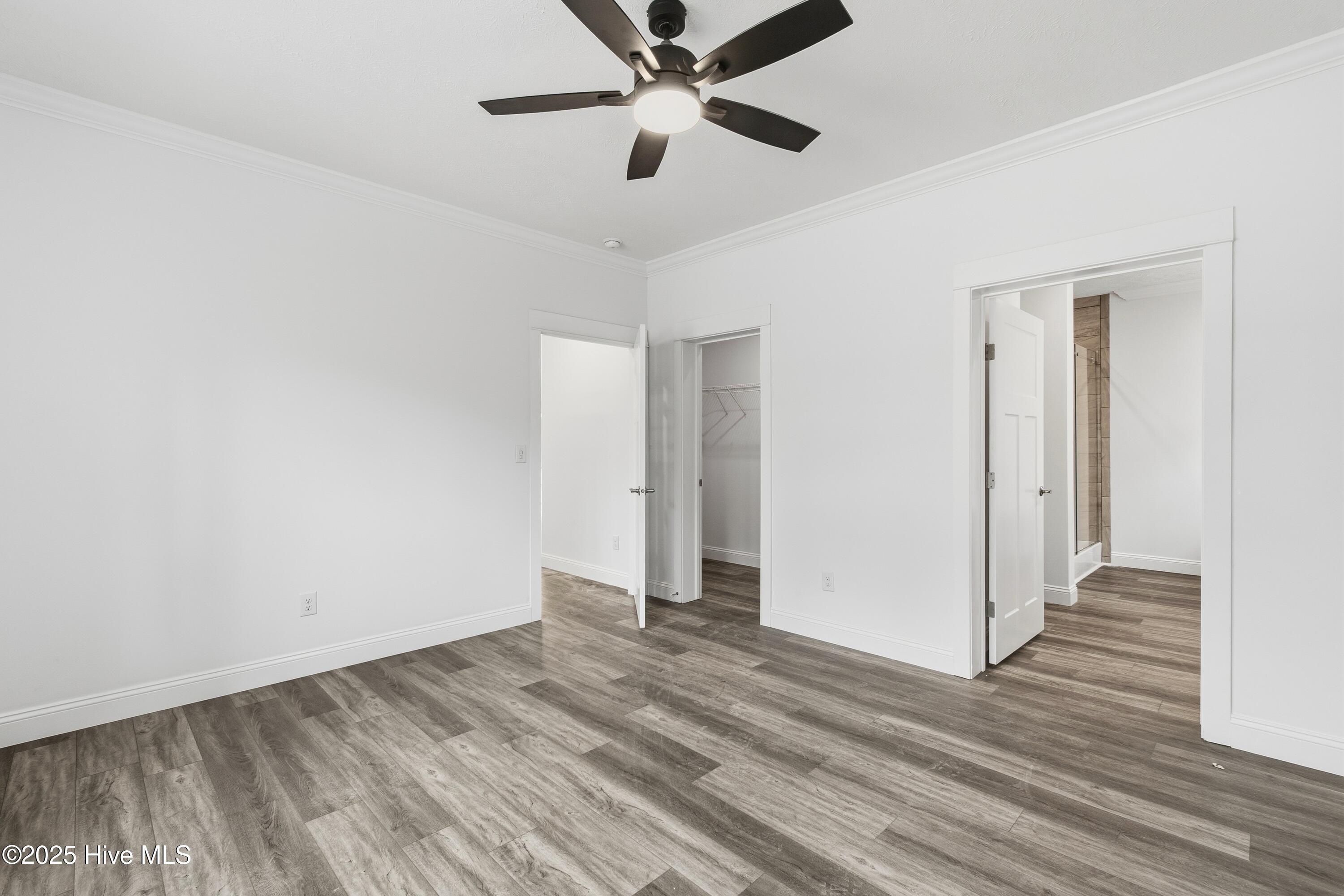 100544573 | Photo 16