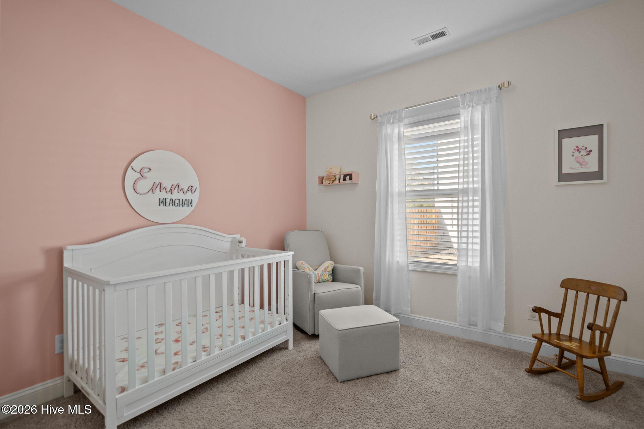 100557039 | Photo 33