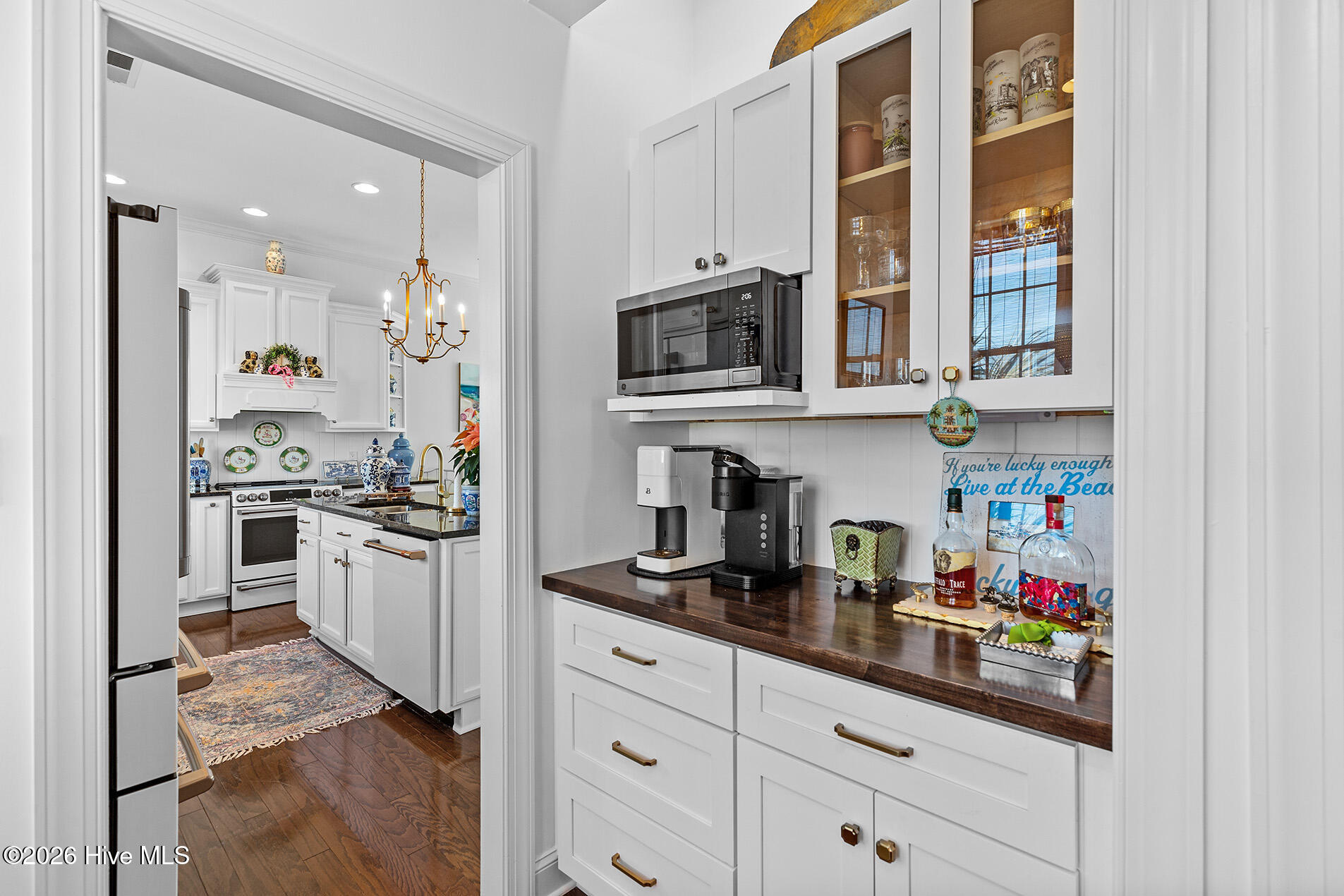 100554340 | Photo 33