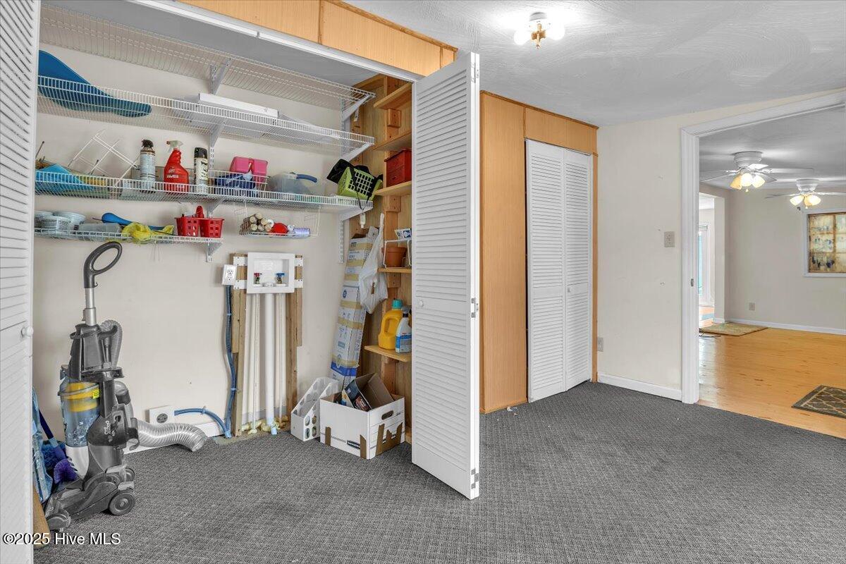 100515601 | Photo 36