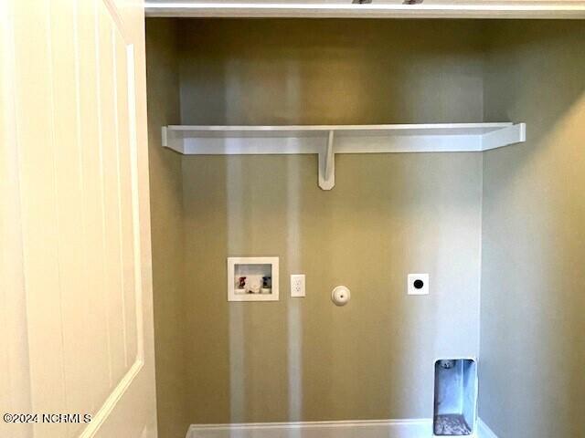 100563645 | Photo 19