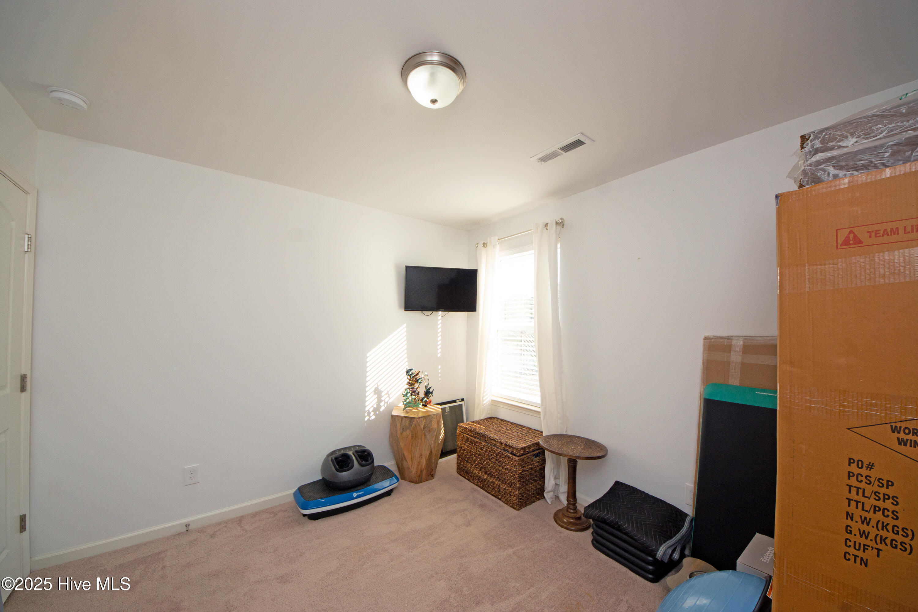 100542211 | Photo 39