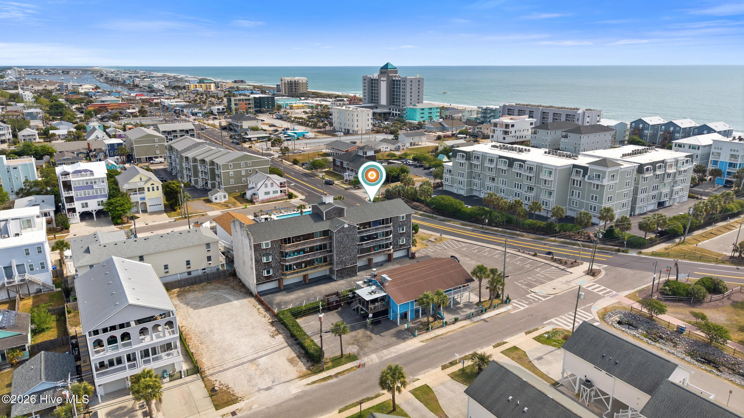 100569323 | Photo 36