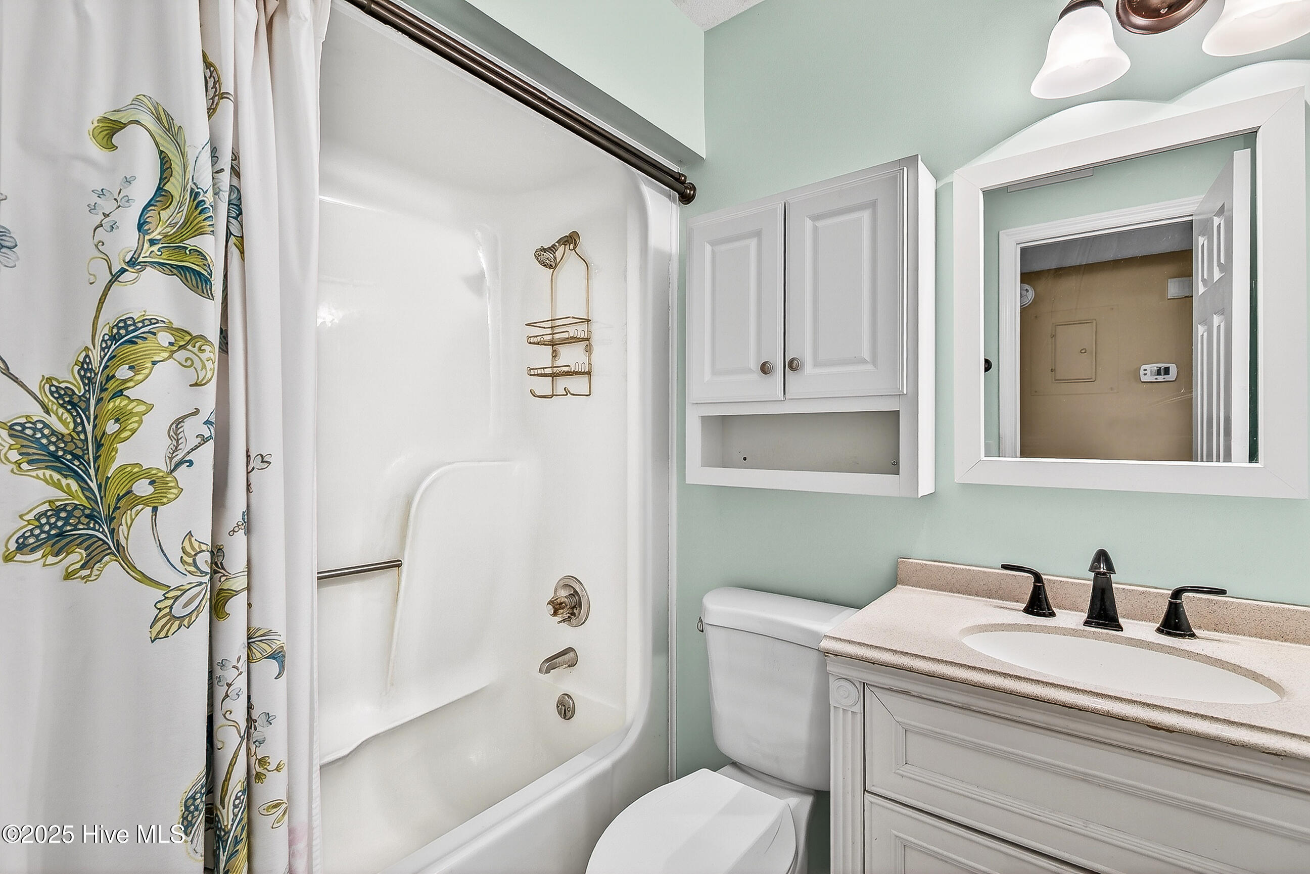 100546622 | Photo 14