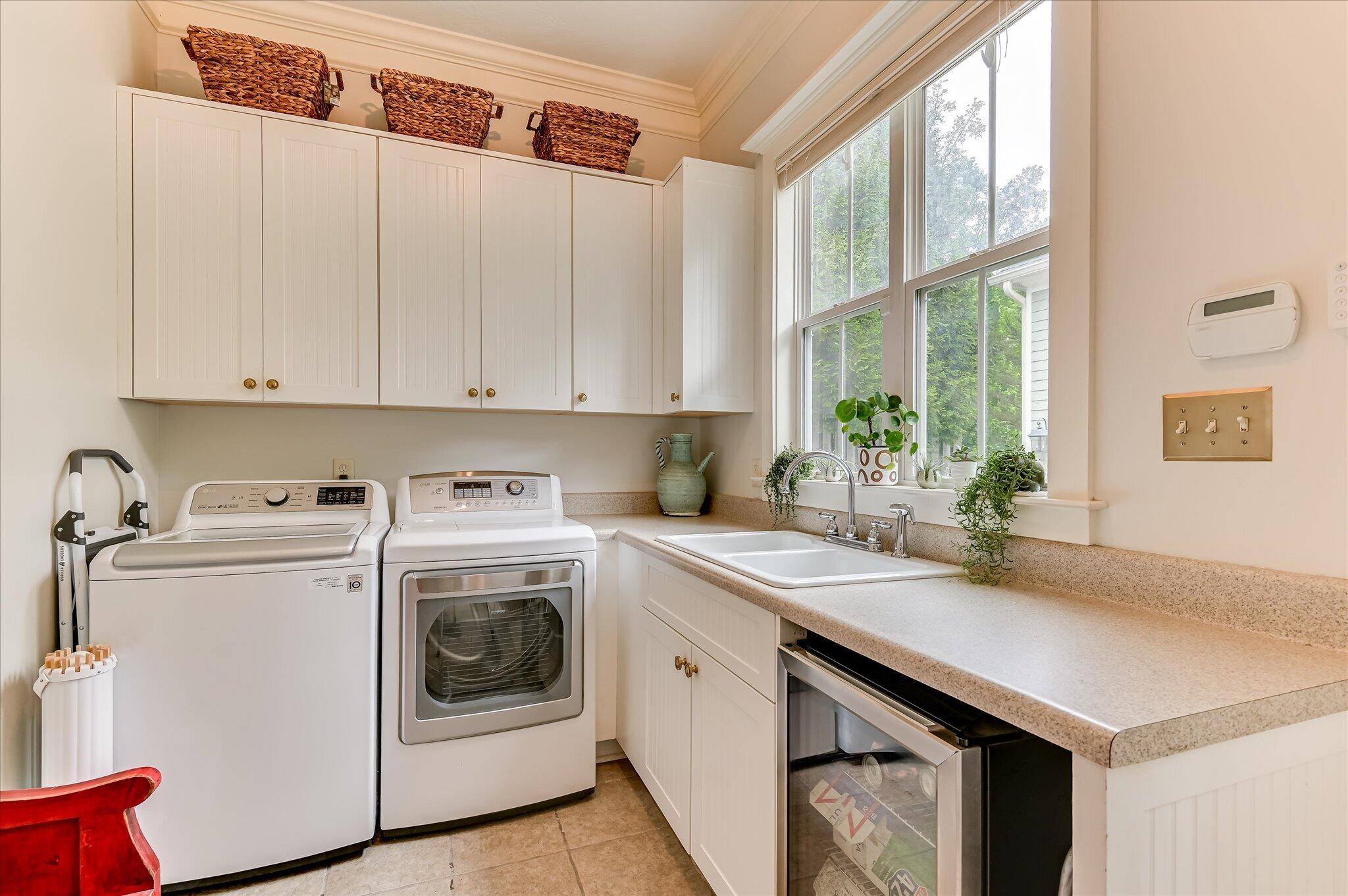 45-evans-ga-1006-mitchell-lane-laundry
