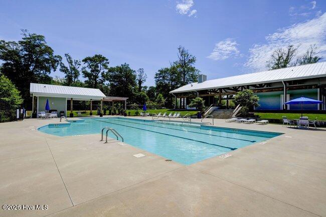 100552882 | Photo 73