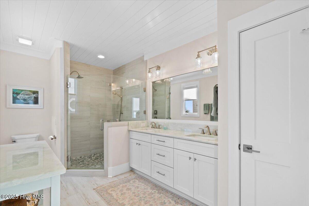 100491372 | Photo 53