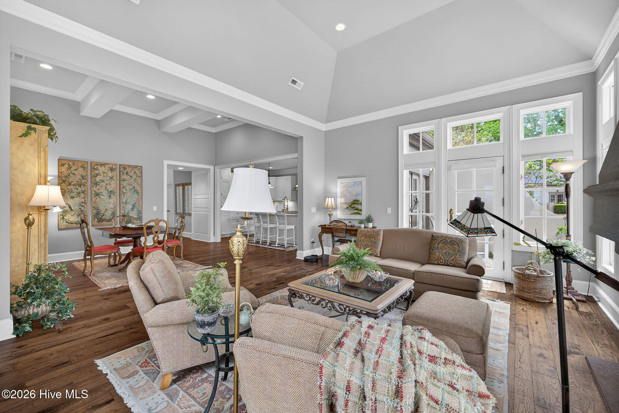 100565960 | Photo 39