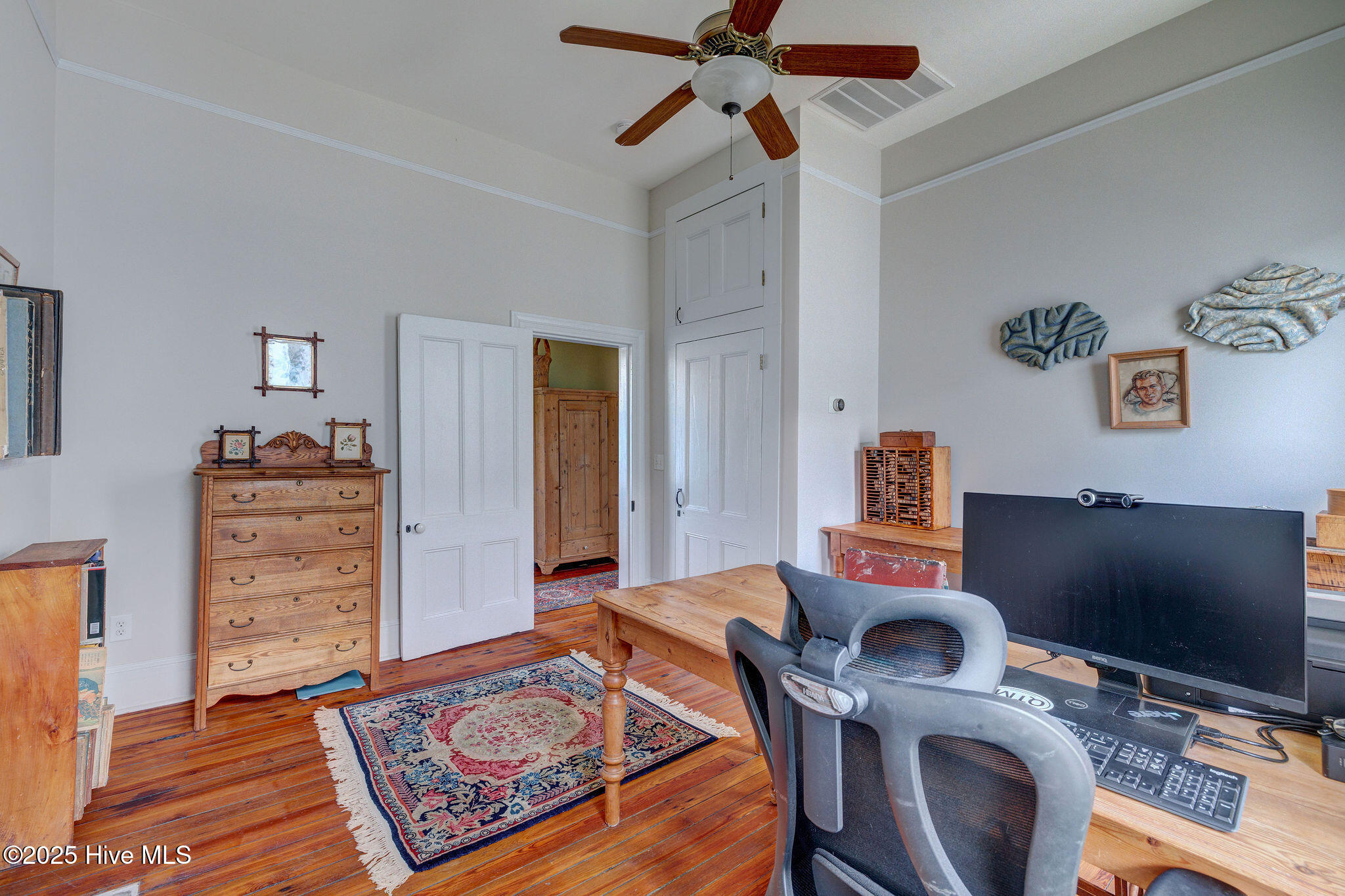 100515844 | Photo 33