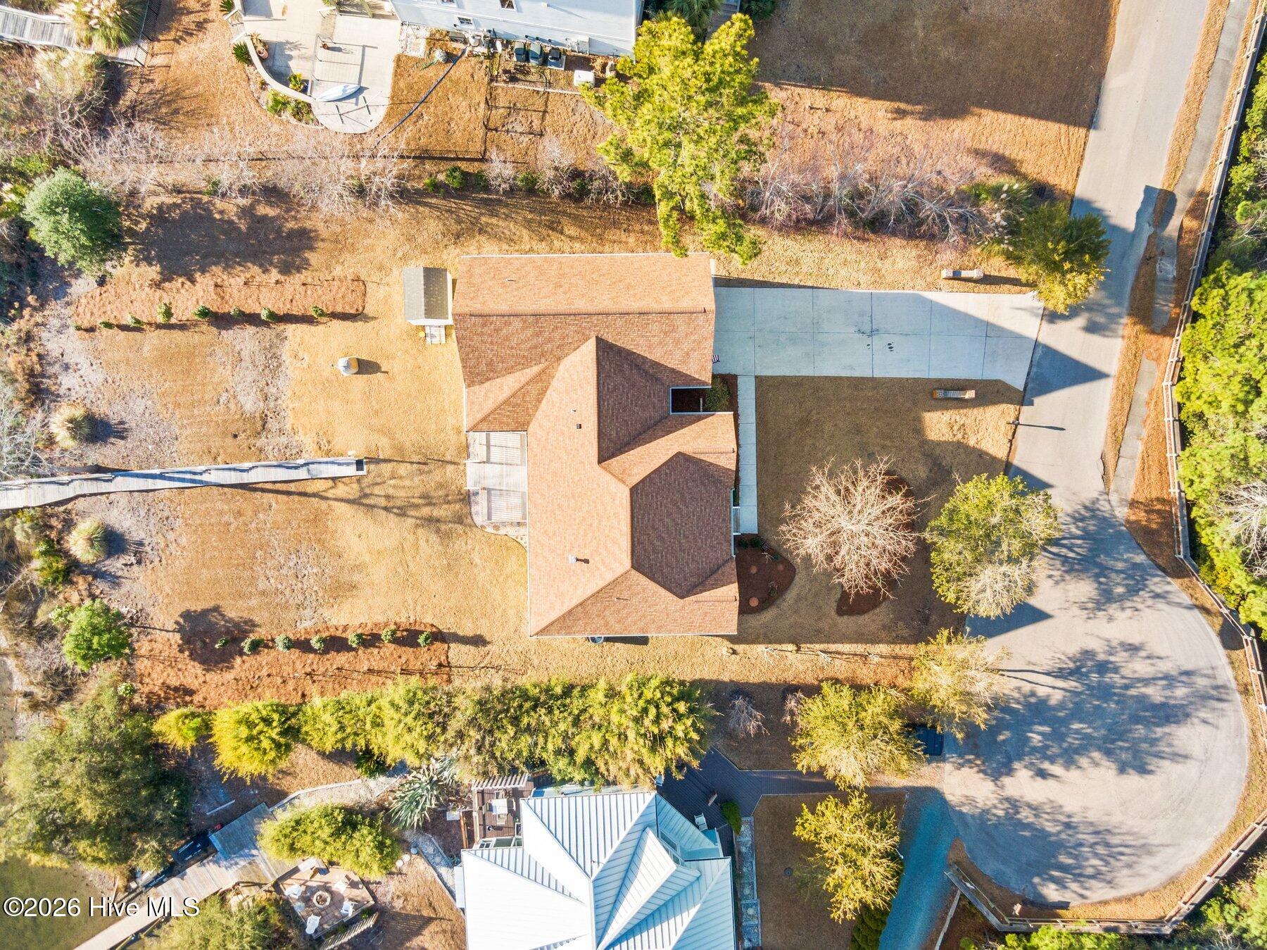 100550718 | Photo 46