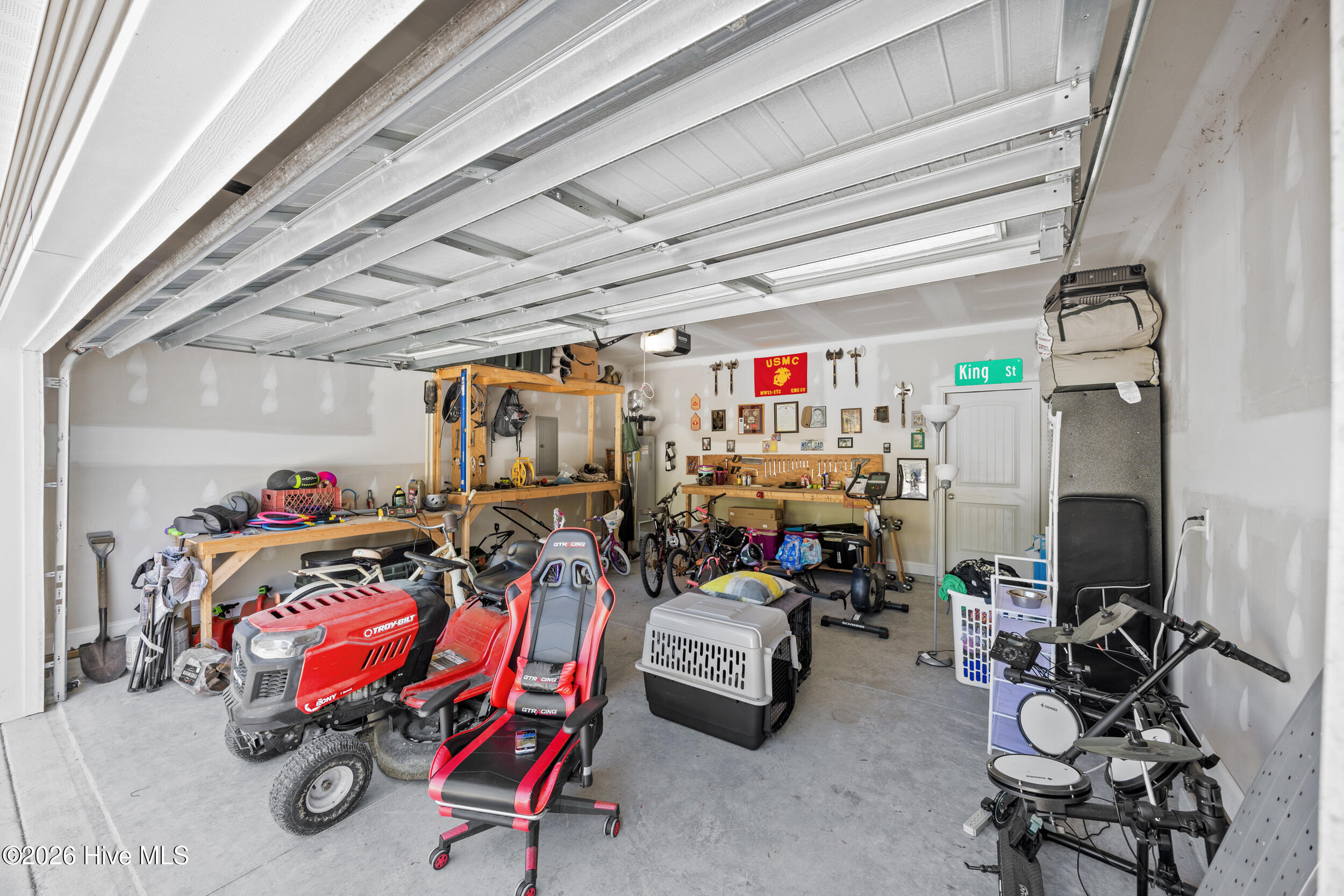 100566658 | Photo 29